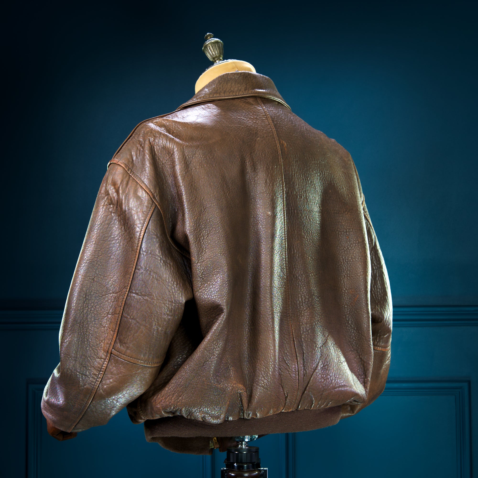 Vintage 1980s Avirex A2 Sheepskin Brown Bomber Flight Leather Jacket "XL"