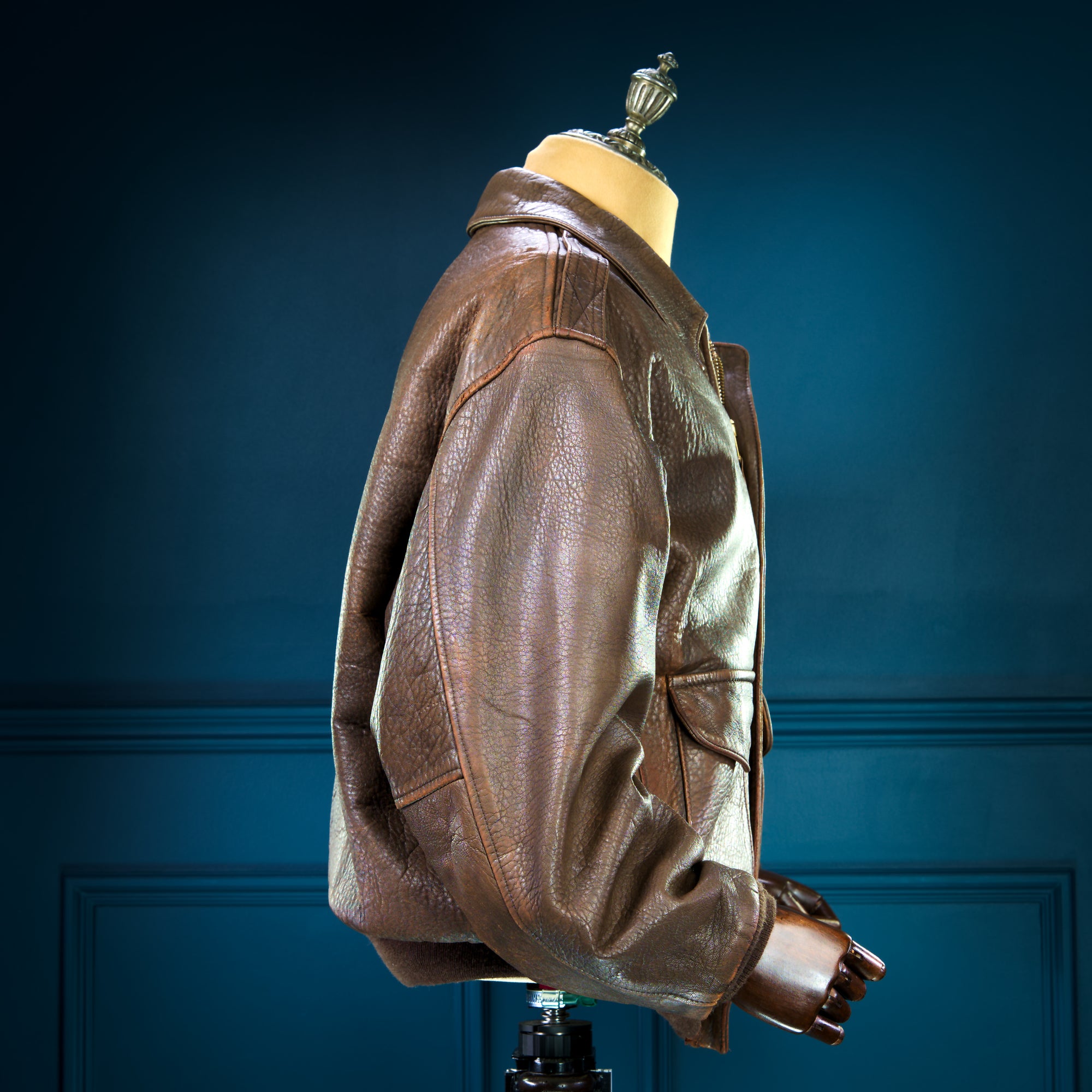 Vintage 1980s Avirex A2 Sheepskin Brown Bomber Flight Leather Jacket "XL"