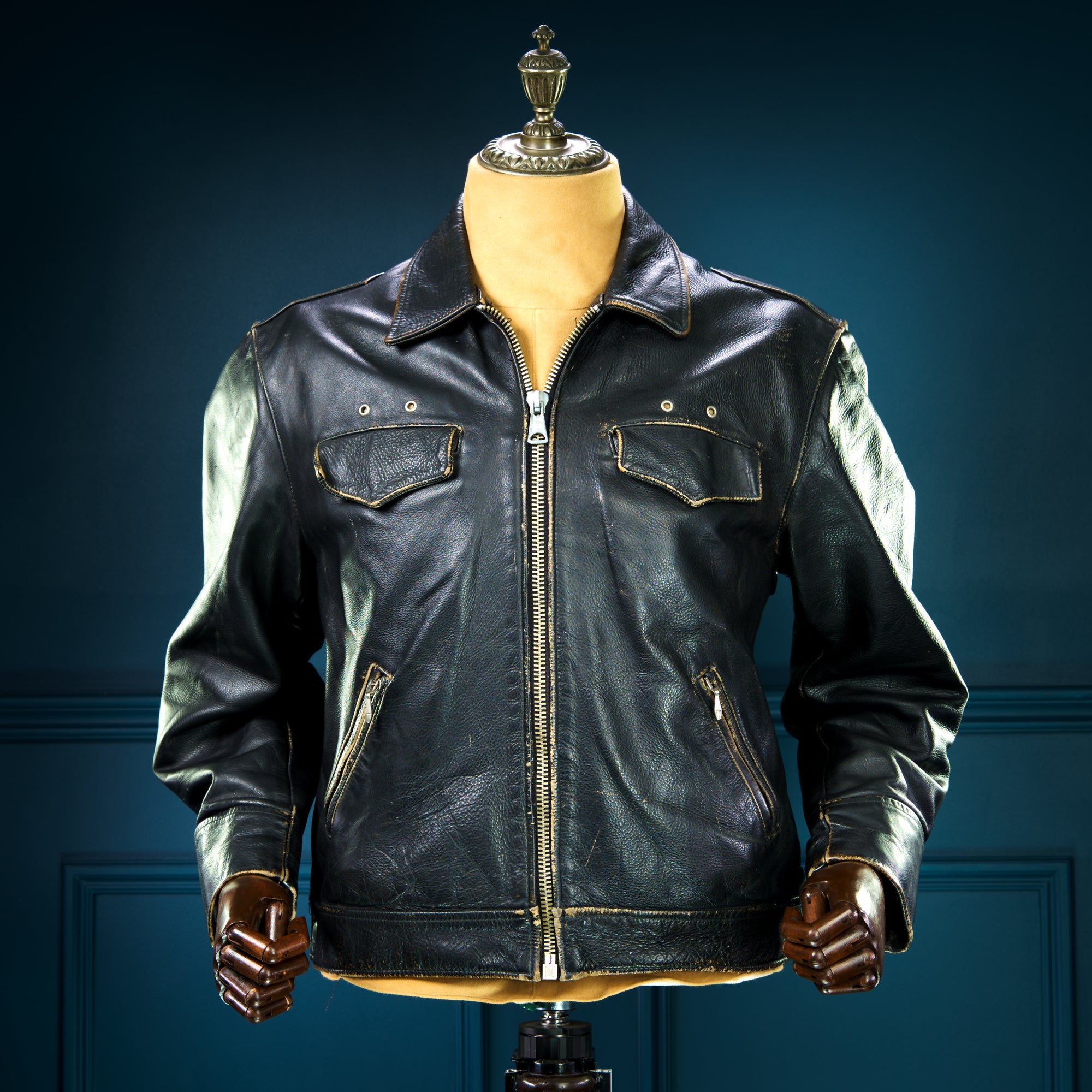 Vintage 90s Chevignon Steerhide Highwayman Biker Single Rider Leather Jacket “M”