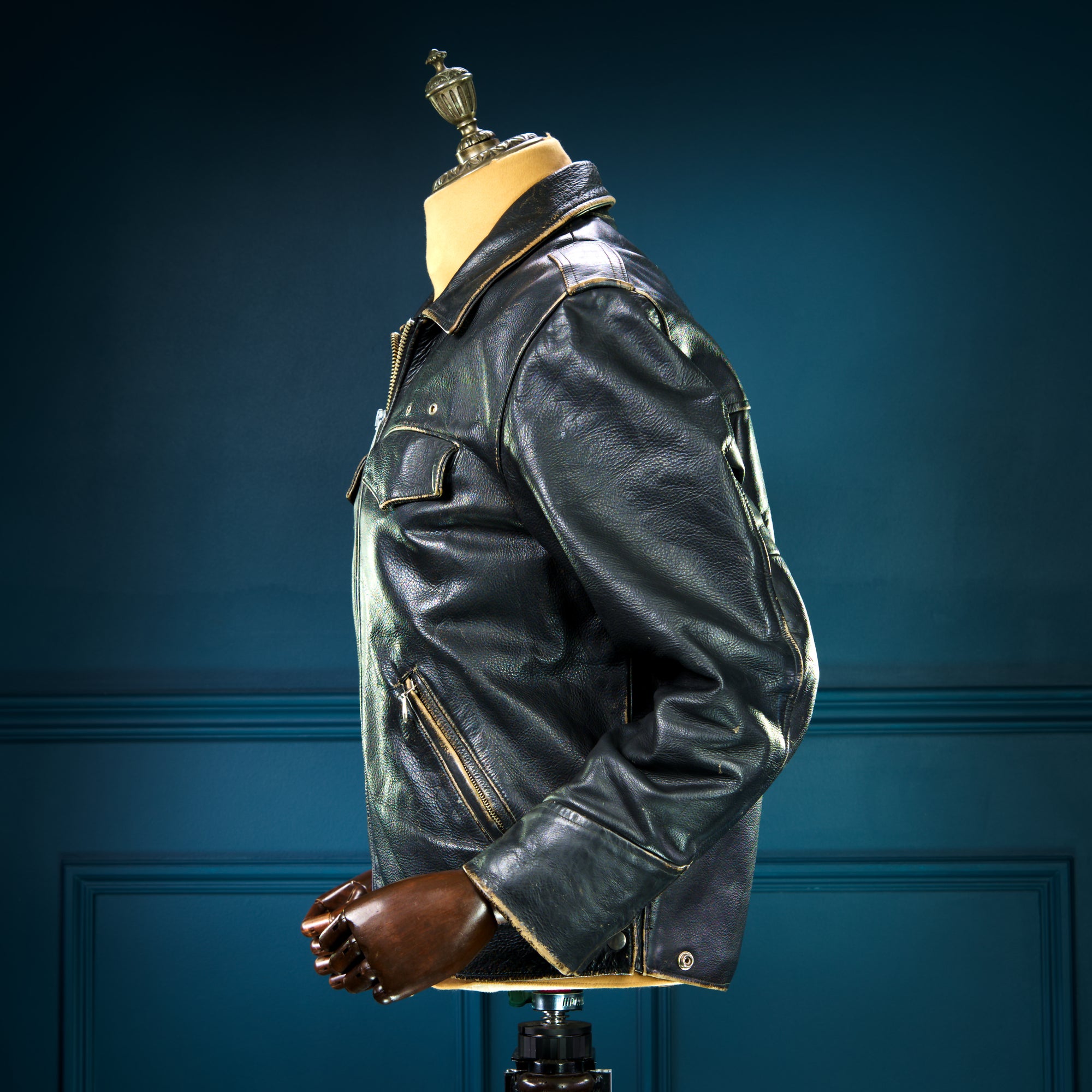 Vintage 90s Chevignon Steerhide Highwayman Biker Single Rider Leather Jacket “M”