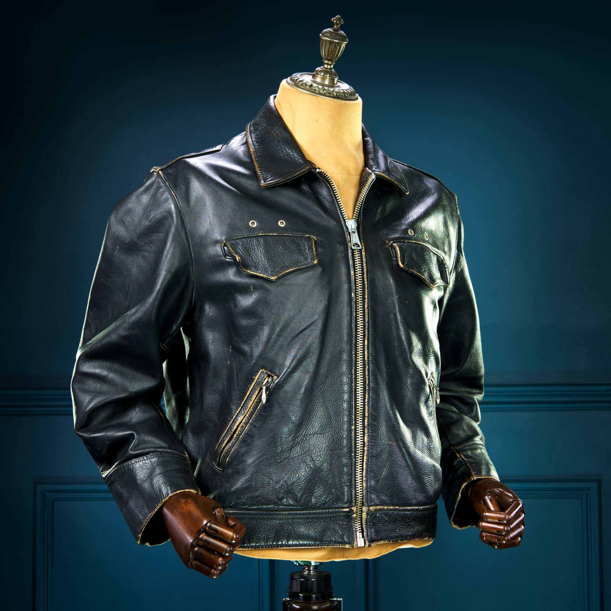 Vintage 90s Chevignon Steerhide Highwayman Biker Single Rider Leather Jacket “M”