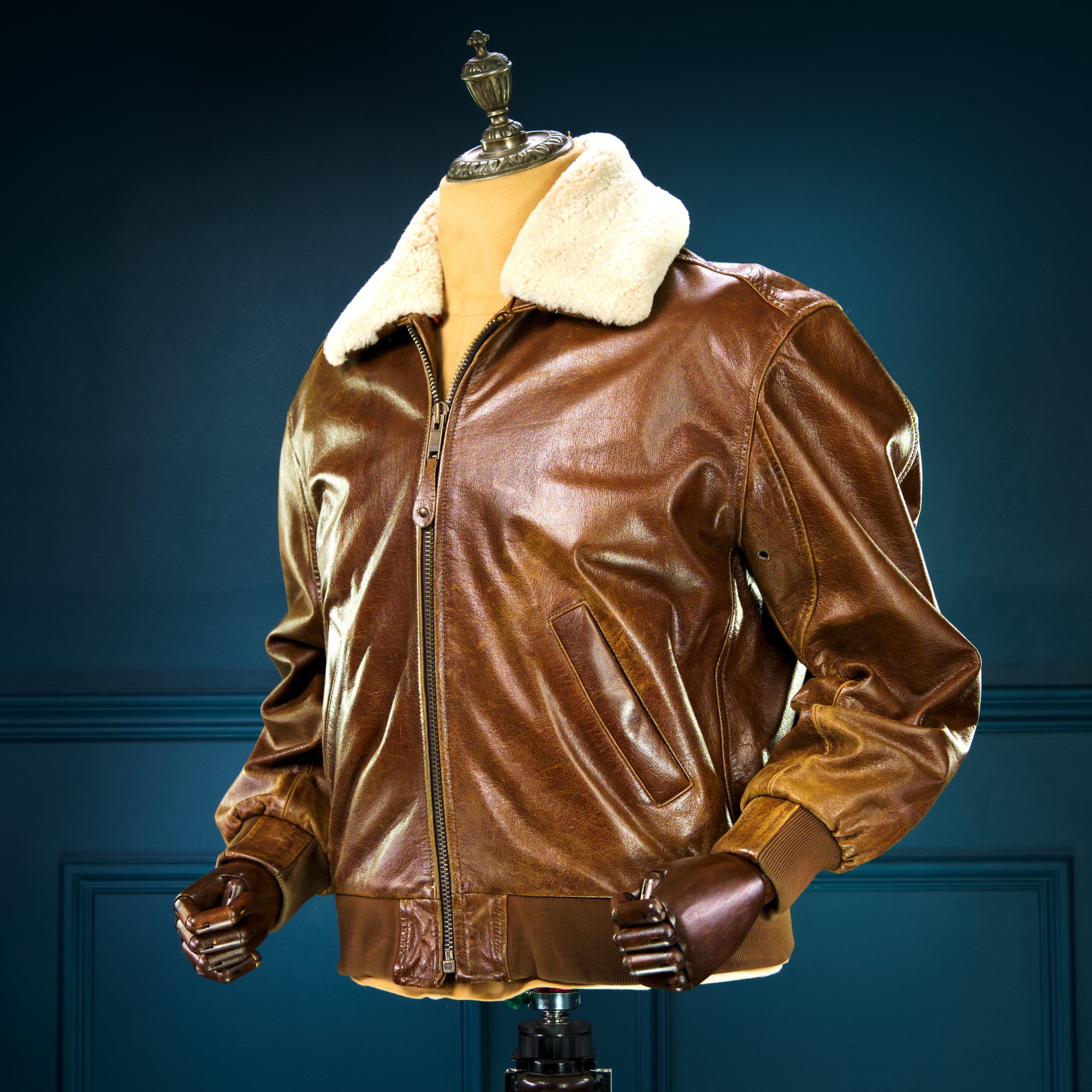 Vintage 90s German Buffalo Flight Bomber Aviator Leather Jacket Fur Collar “M”