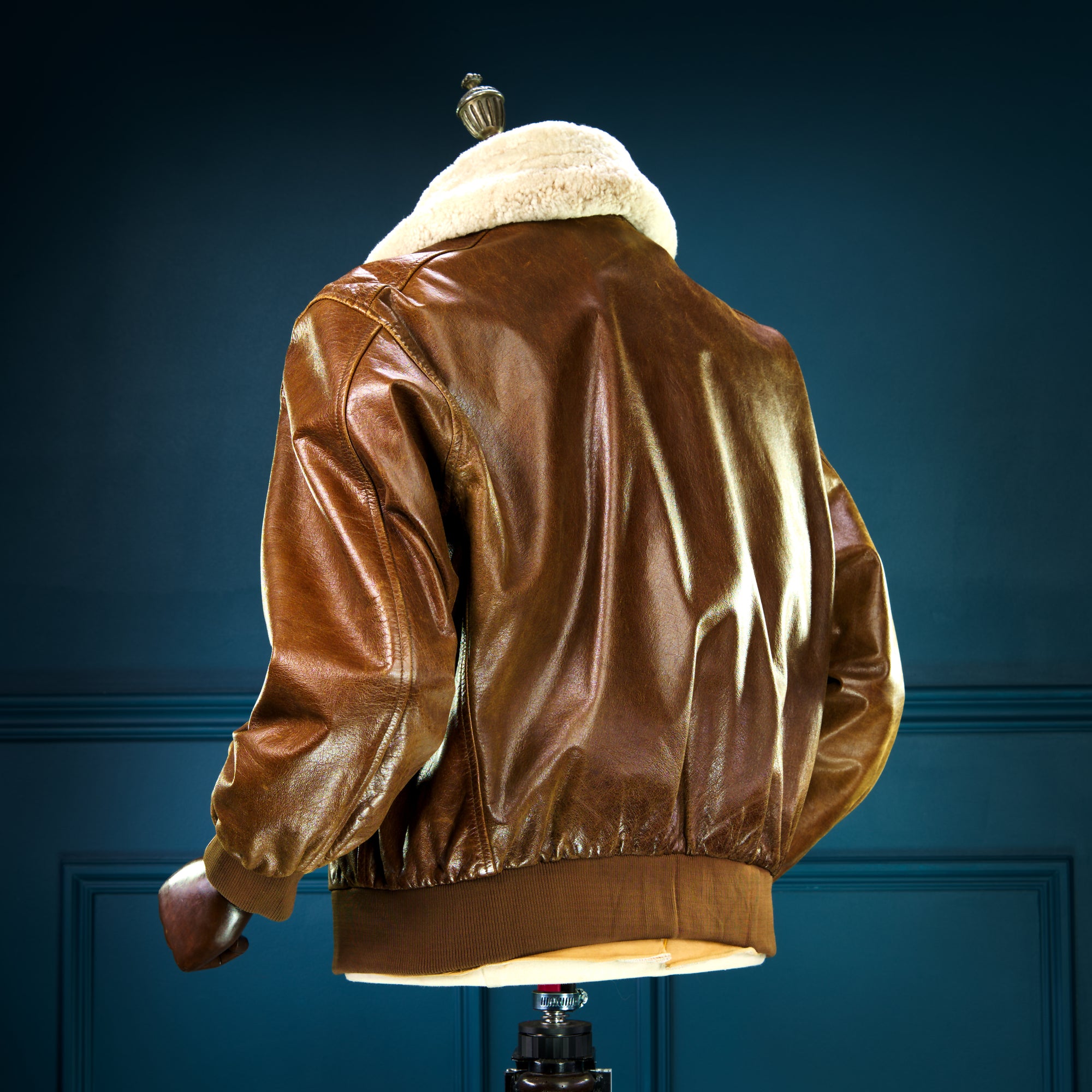 Vintage 90s German Buffalo Flight Bomber Aviator Leather Jacket Fur Collar “M”