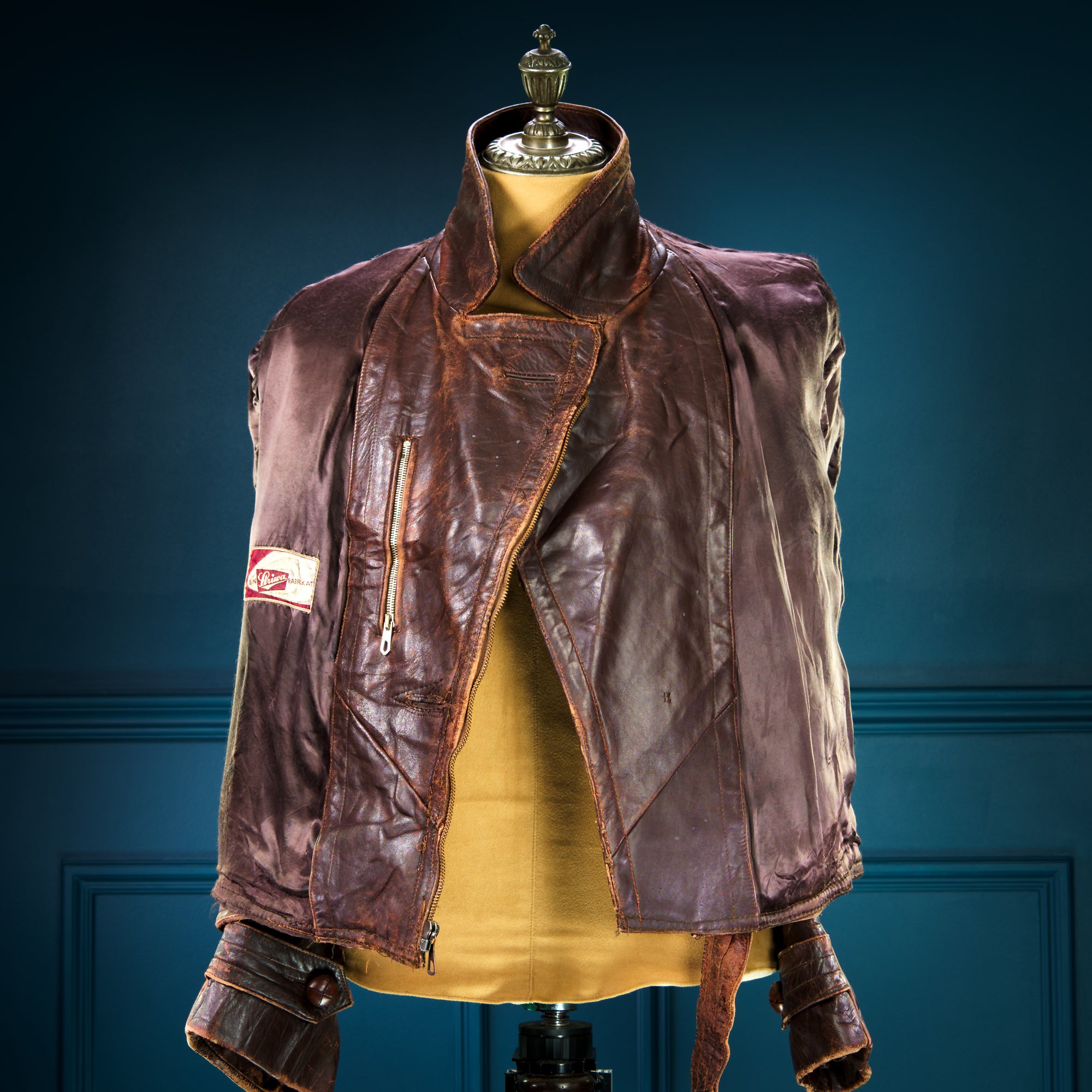 Vintage 1940s WW2 German Horsehide Modified Trenchcoat Biker Leather Jacket “M"