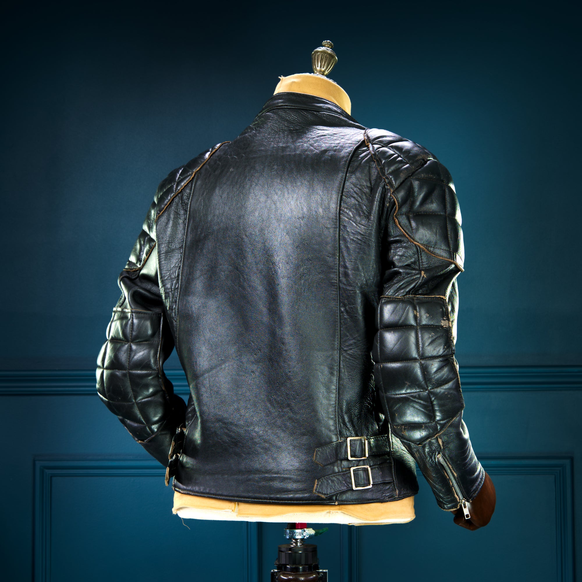 Vintage 1970s TT Leathers British Sheepskin Black Racer Biker Leather Jacket “M”