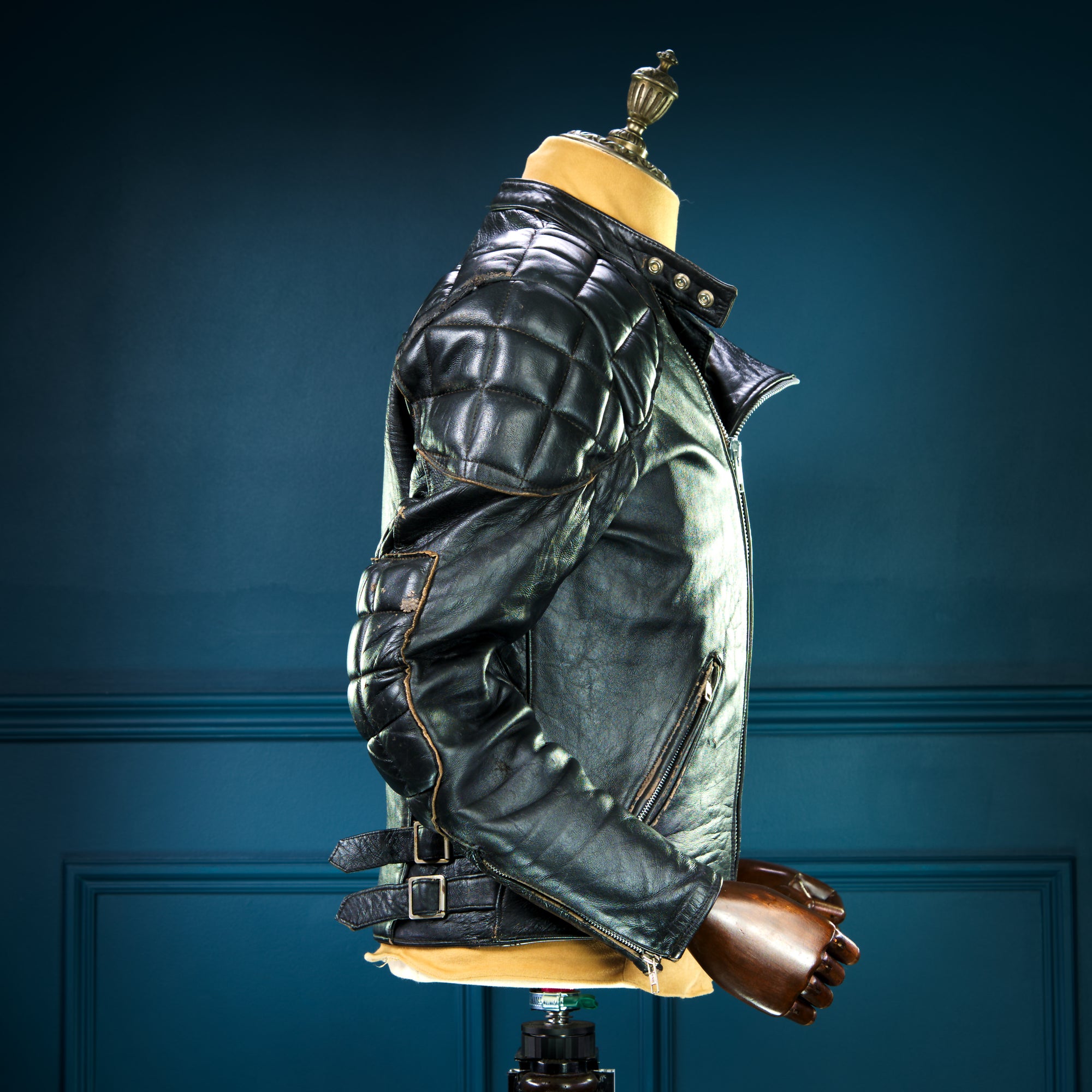 Vintage 1970s TT Leathers British Sheepskin Black Racer Biker Leather Jacket “M”