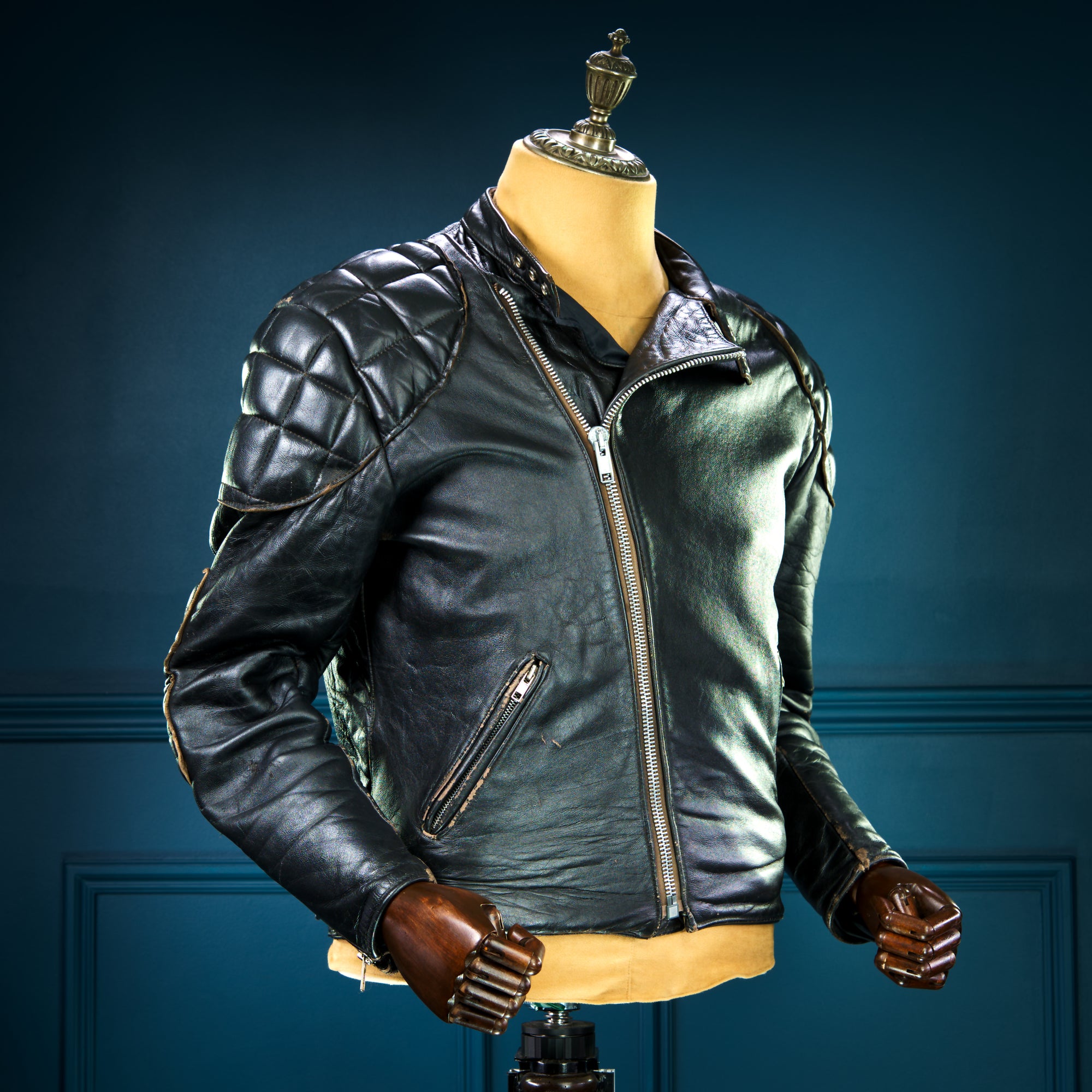 Vintage 1970s TT Leathers British Sheepskin Black Racer Biker Leather Jacket “M”