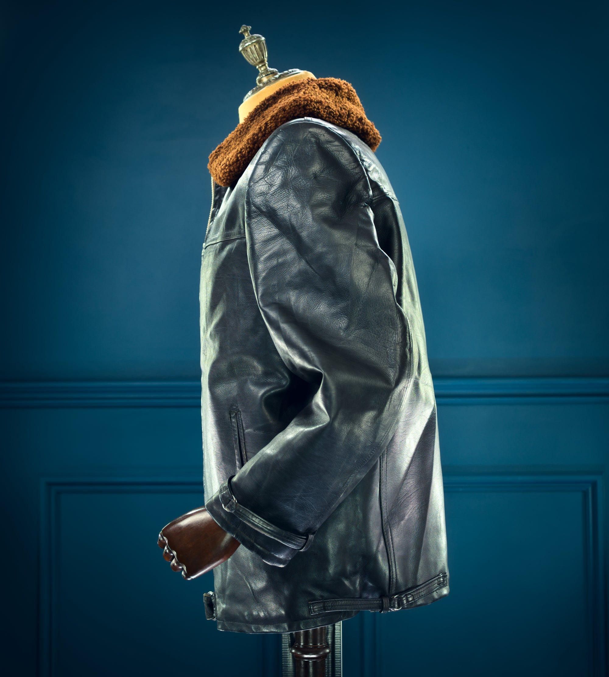 Vintage 1950s Cold War Czech Flight Aviator Bomber Leather Jacket Fur Collar “L”