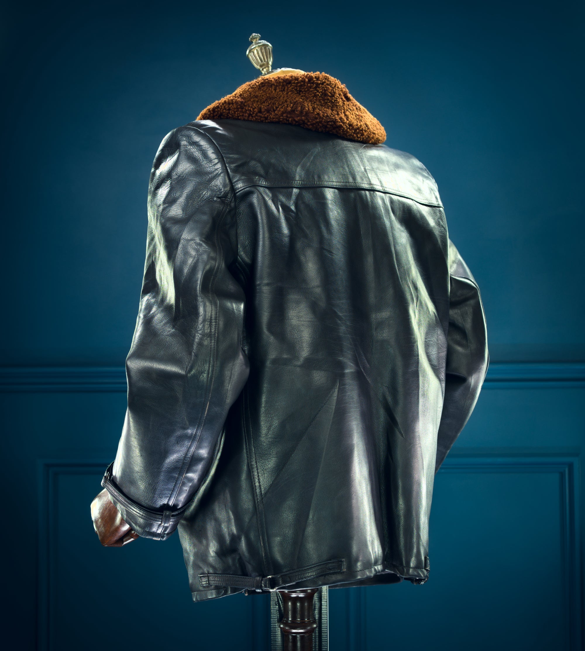 Vintage 1950s Cold War Czech Flight Aviator Bomber Leather Jacket Fur Collar “L”