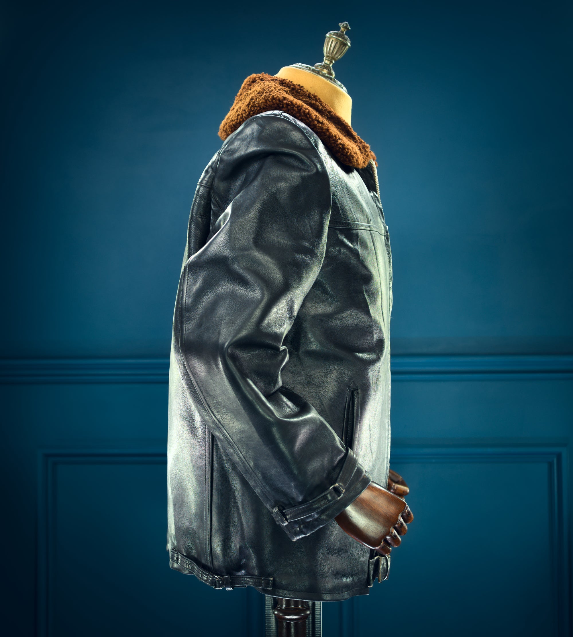 Vintage 1950s Cold War Czech Flight Aviator Bomber Leather Jacket Fur Collar “L”