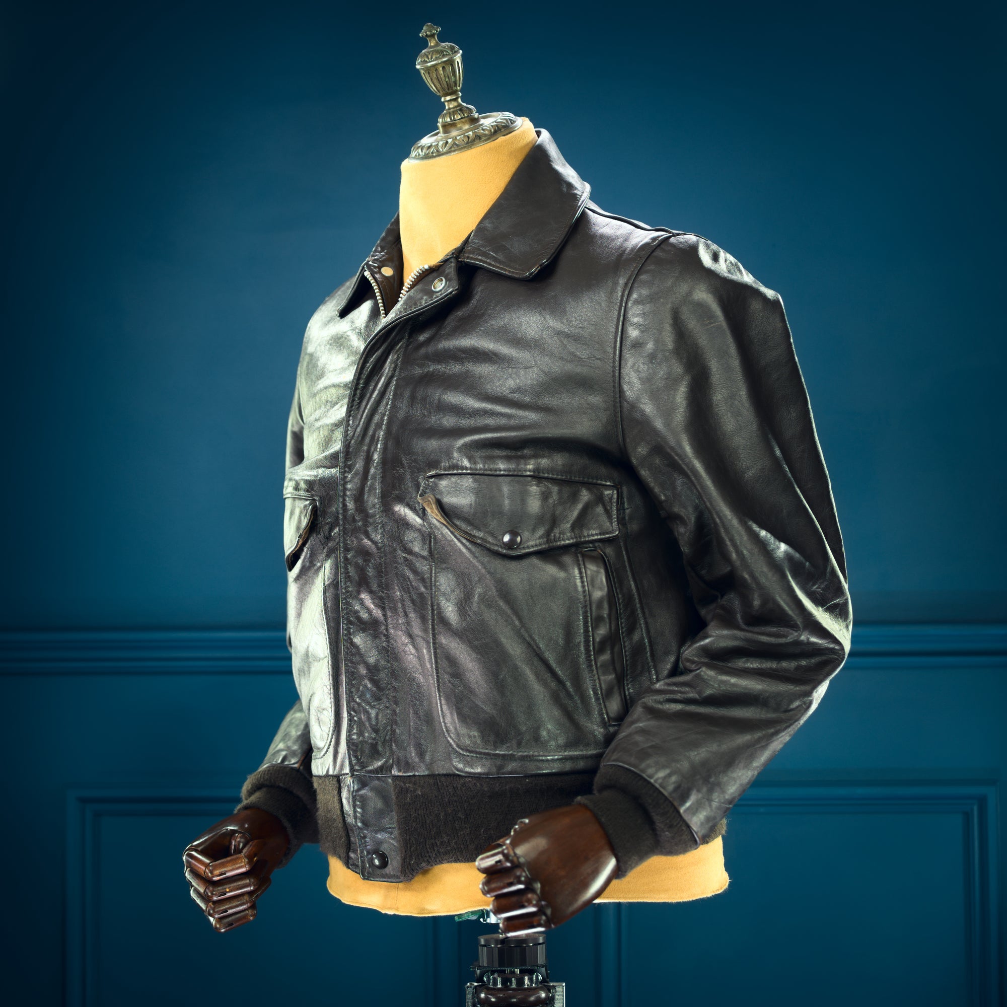 Vintage 1970s Schott IS-674-MS Steerhide A2 Flight Bomber Leather Jacket “M”