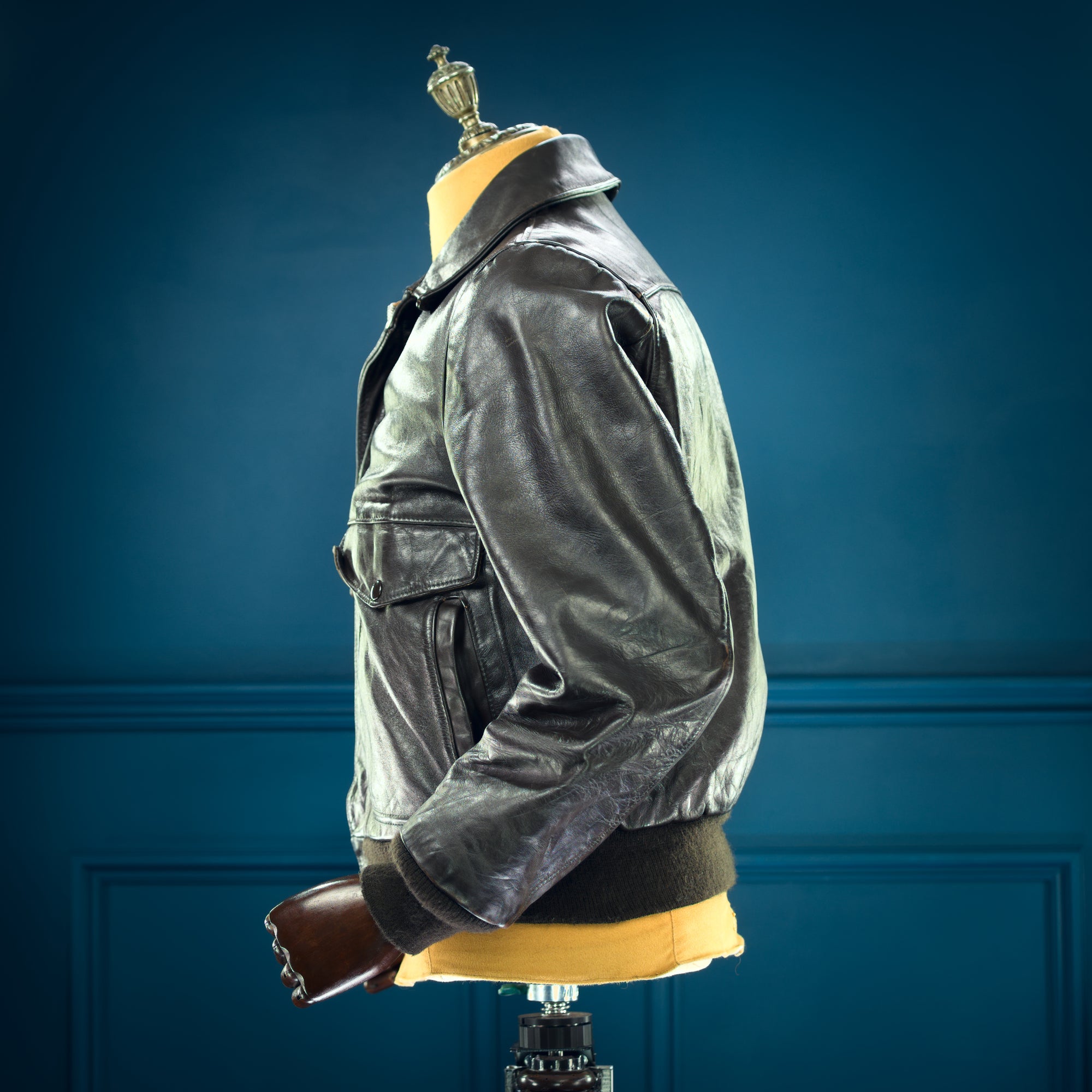 Vintage 1970s Schott IS-674-MS Steerhide A2 Flight Bomber Leather Jacket “M”