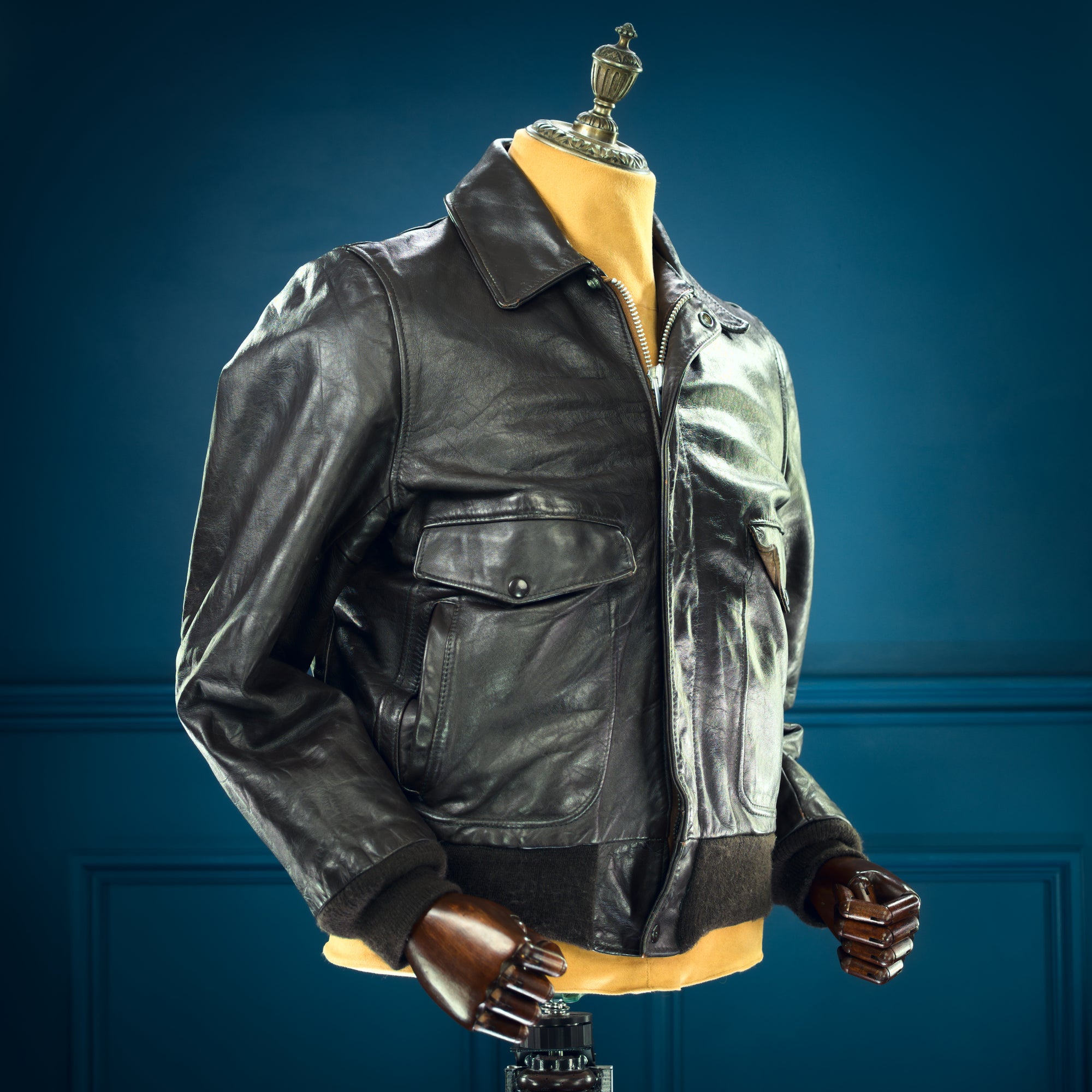 Vintage 1970s Schott IS-674-MS Steerhide A2 Flight Bomber Leather Jacket “M”