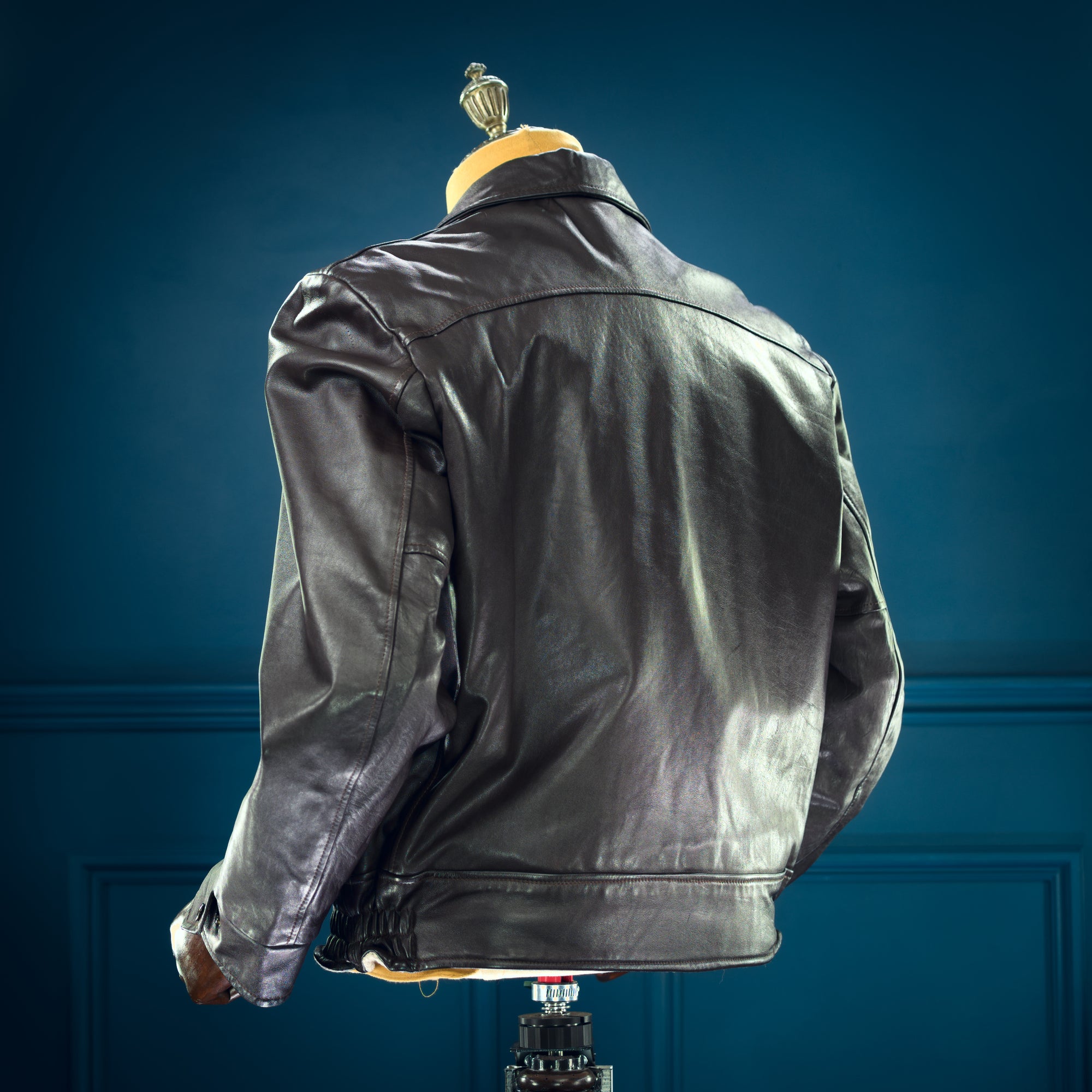 Vintage 1960s Canadian Wild Sheepskin Bomber Flight Aviator Leather Jacket “L”