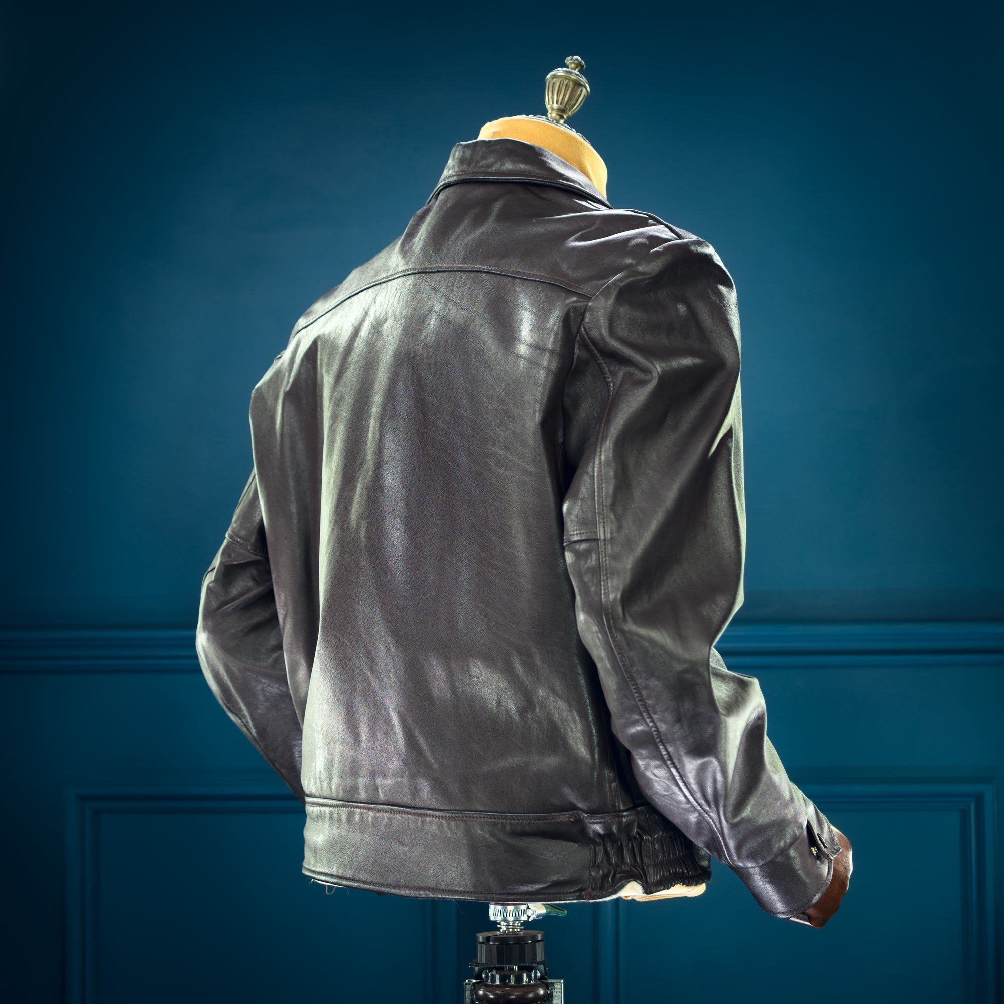 Vintage 1960s Canadian Wild Sheepskin Bomber Flight Aviator Leather Jacket “L”