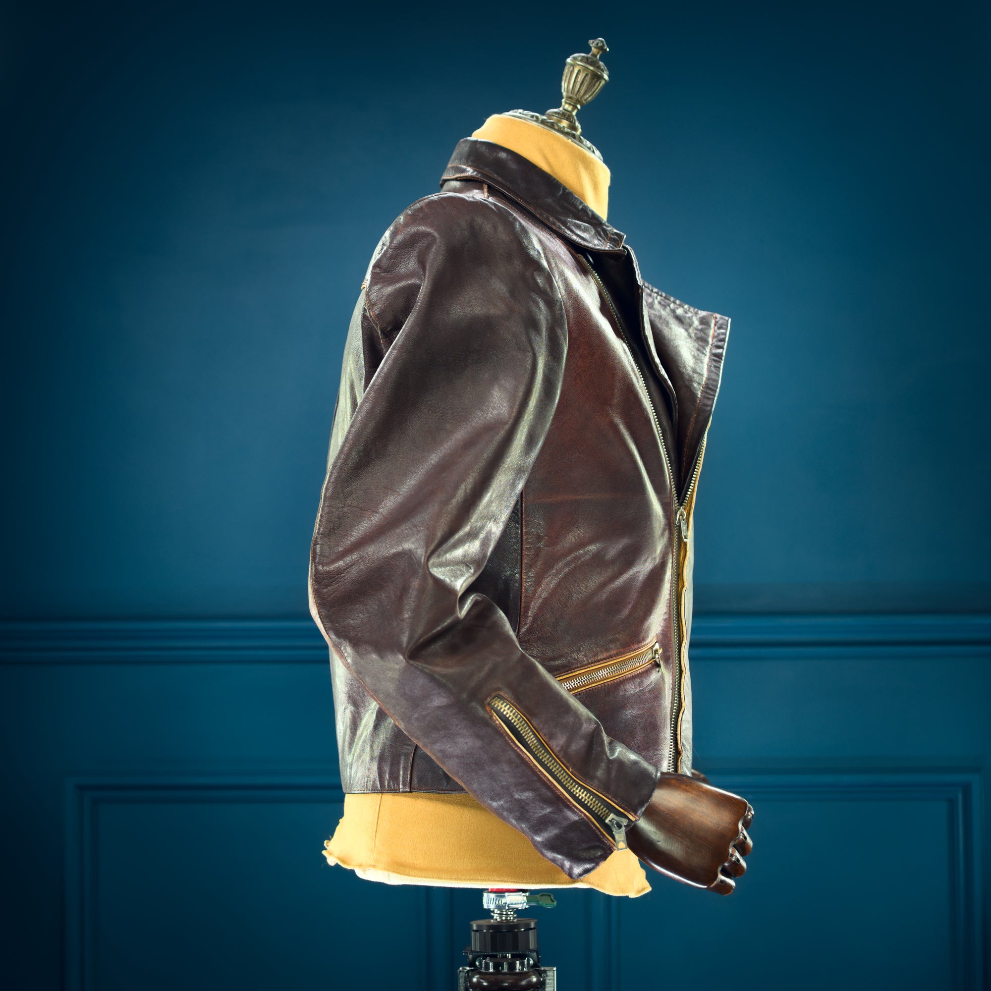 Vintage 1950s East German Racer Biker Motorcycle Sheepskin Leather Jacket “M”