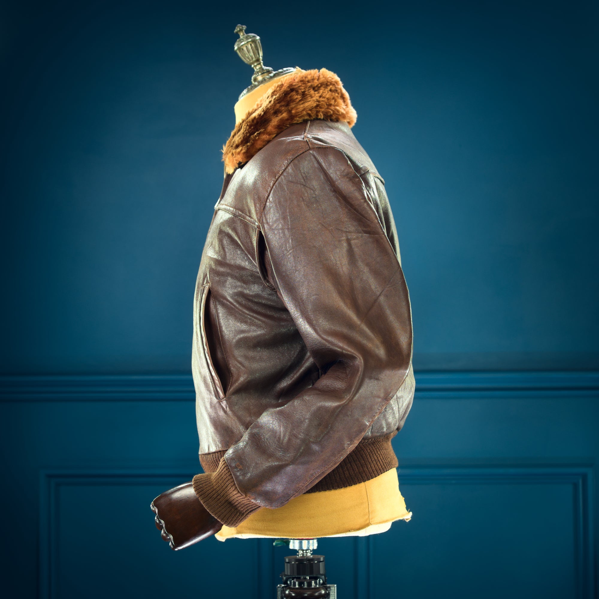 Vintage 1950s French Flight Aviator Bomber Sheepskin Leather Jacket “M”