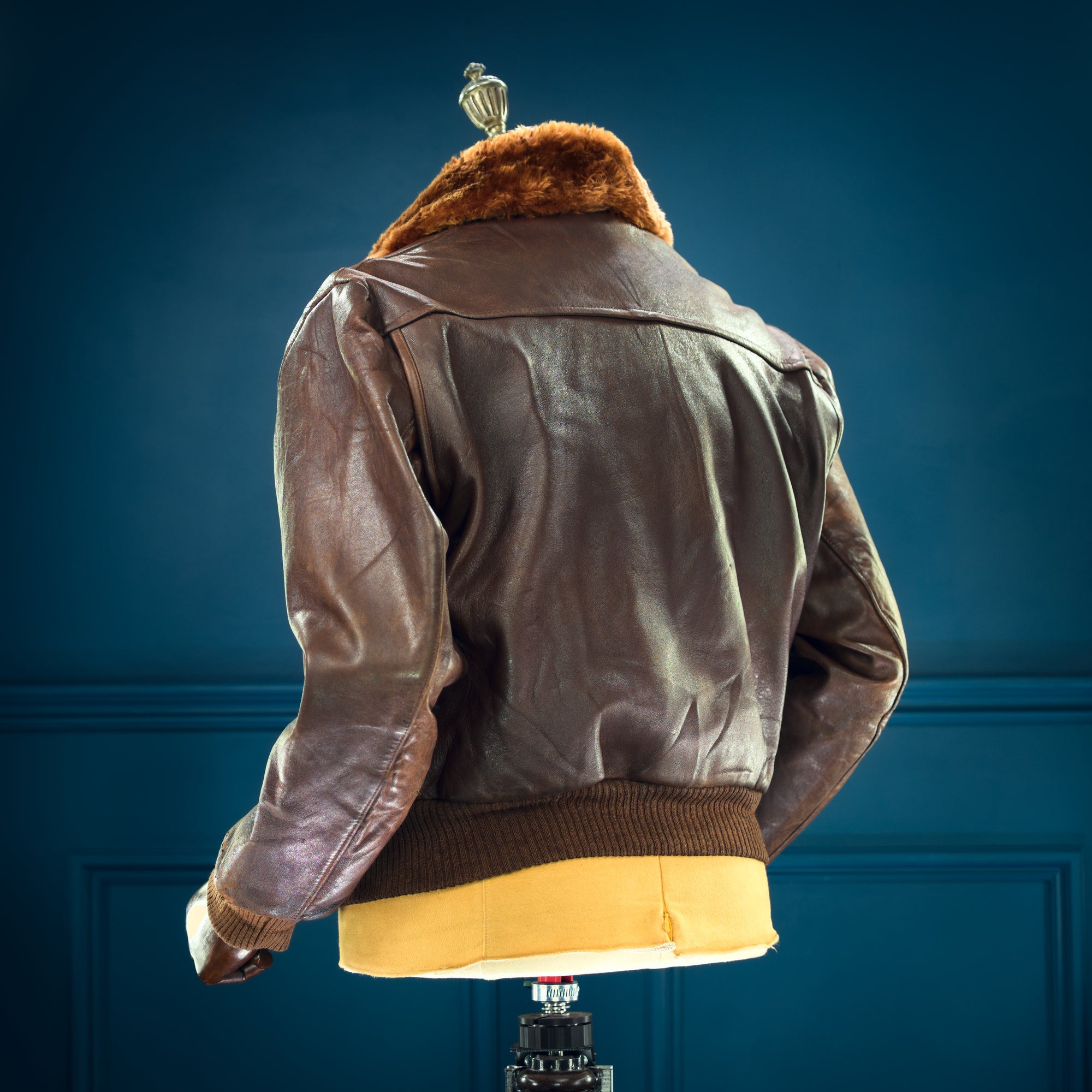 Vintage 1950s French Flight Aviator Bomber Sheepskin Leather Jacket “M”