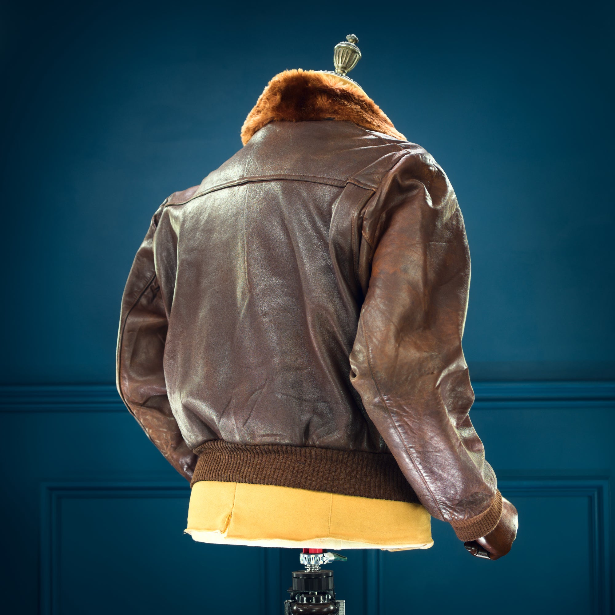 Vintage 1950s French Flight Aviator Bomber Sheepskin Leather Jacket “M”