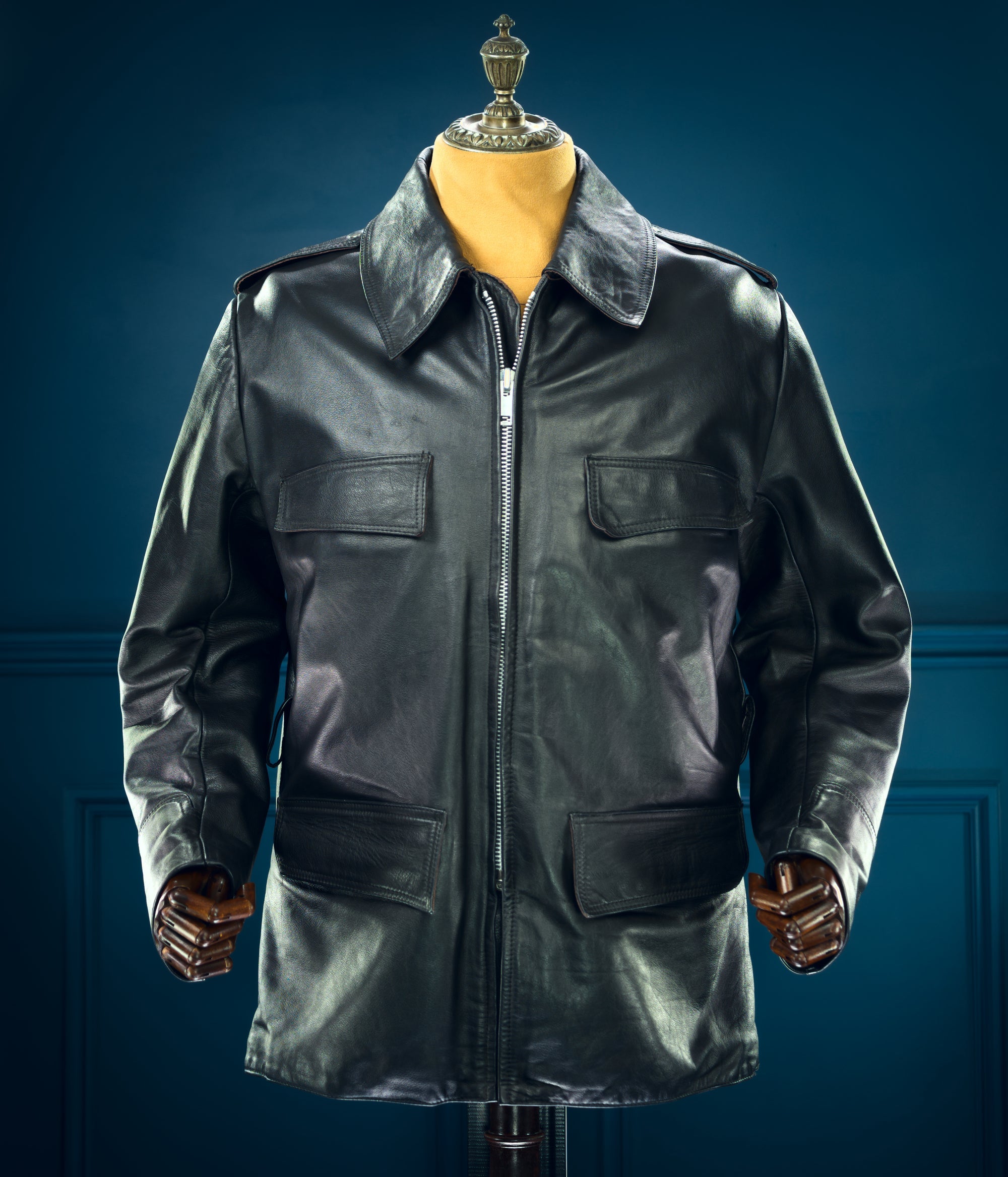 Vintage 1970s British Black Belted Biker Motorcycle Rider Leather Jacket “L”