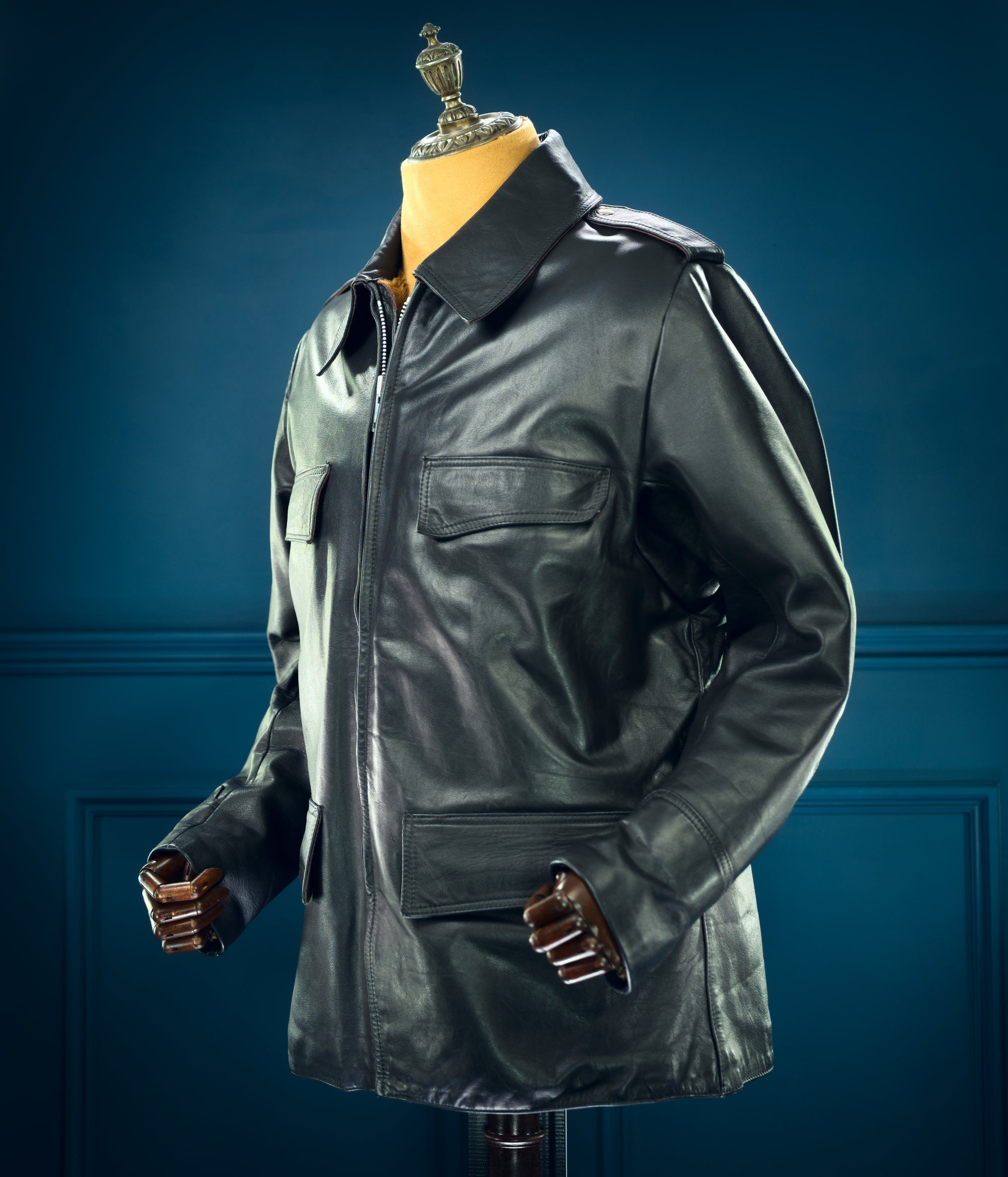 Vintage 1970s British Black Belted Biker Motorcycle Rider Leather Jacket “L”