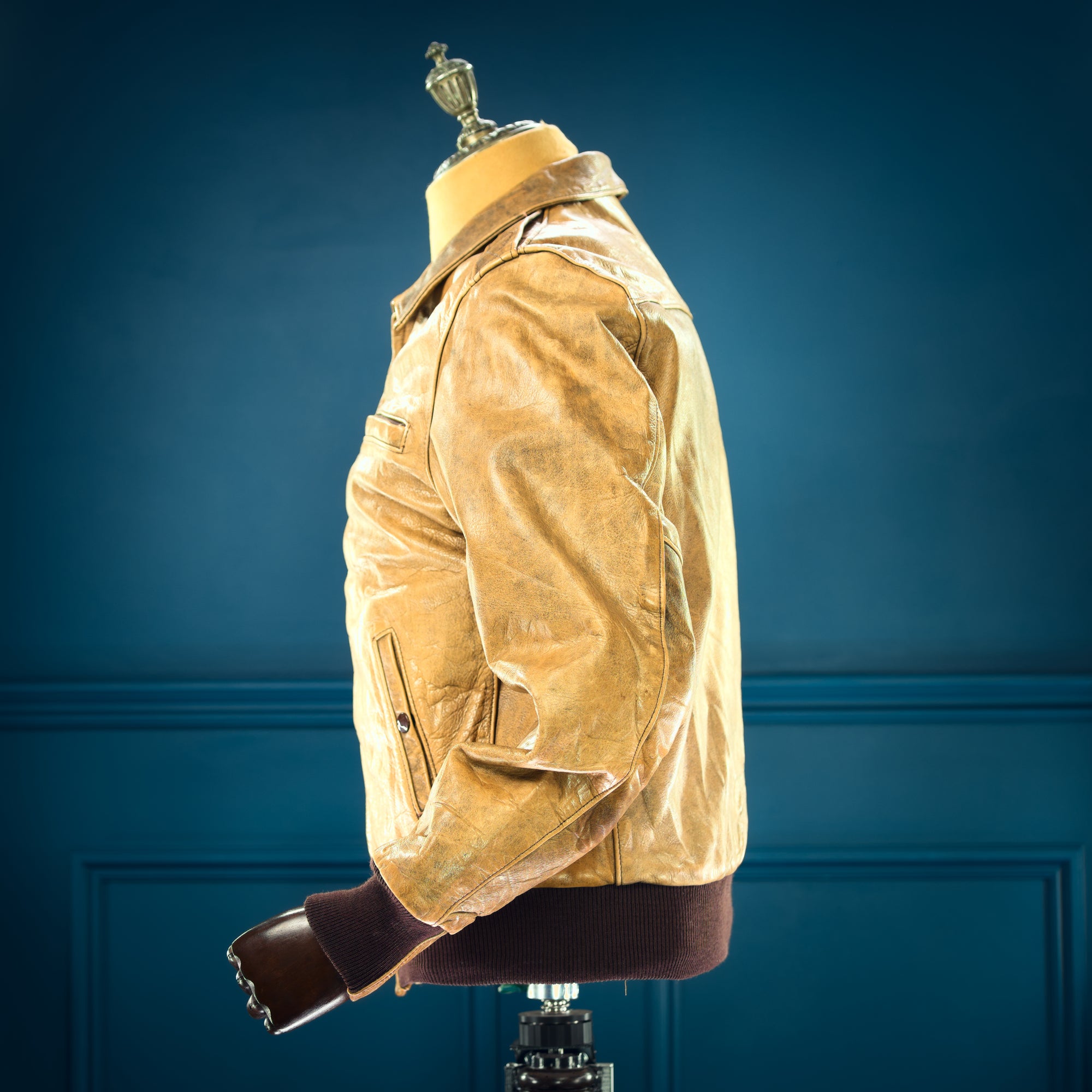 Vintage 1980s American Steerhide Flight Bomber Aviator Leather Jacket “M”