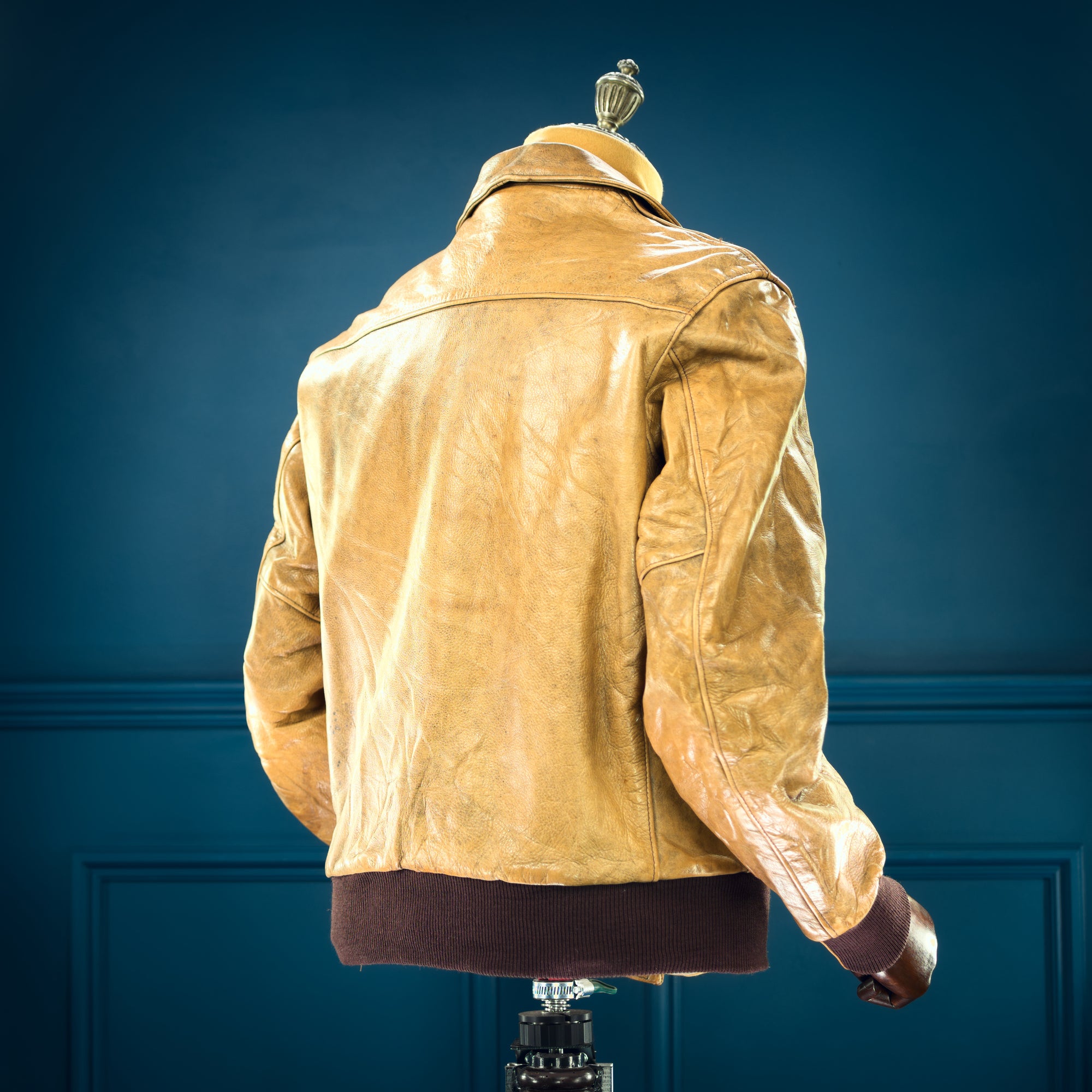 Vintage 1980s American Steerhide Flight Bomber Aviator Leather Jacket “M”