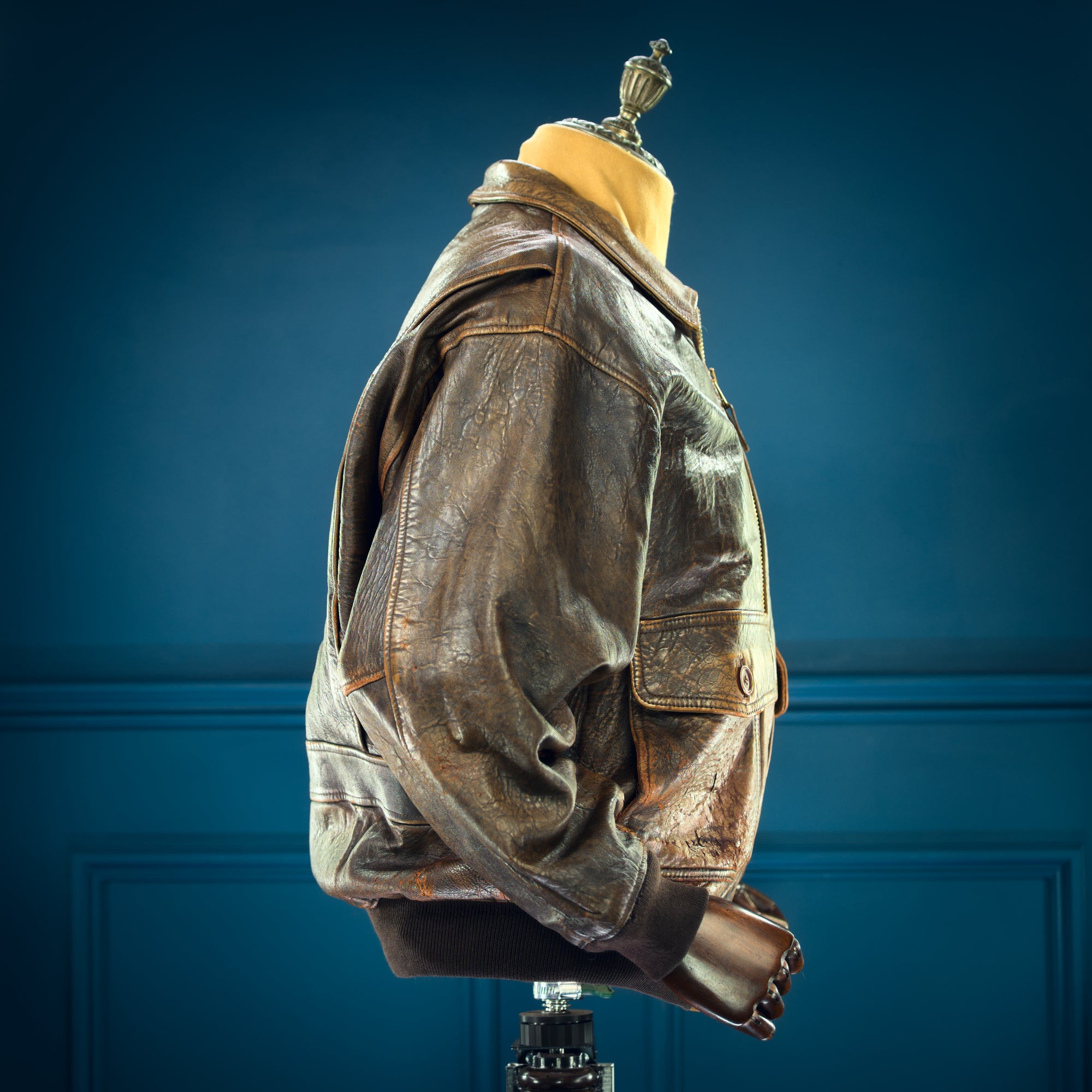 Vintage 1980s Avirex G1 Sheepskin Flight Bomber Aviator Leather Jacket USA “L”