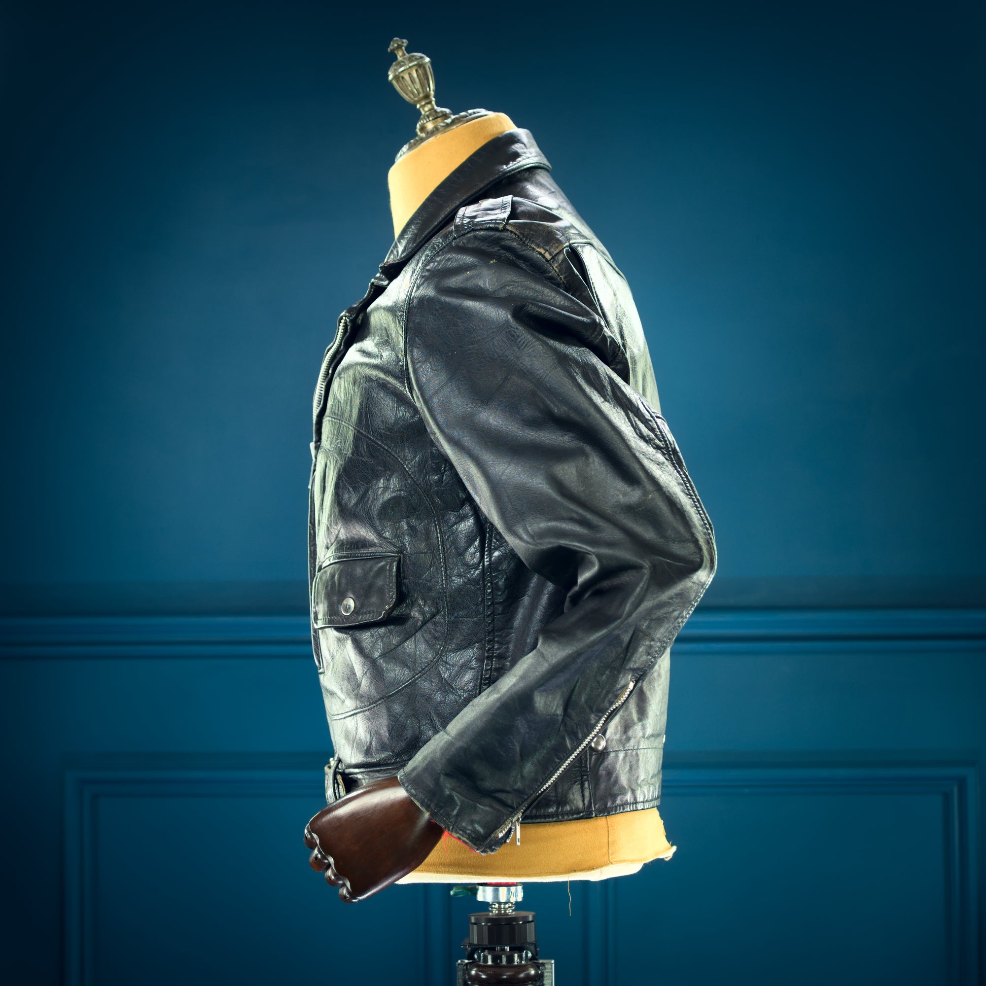 Vintage 1960s Sears Oakbrook Steerhide D Pocket Biker Moto Leather Jacket “M”