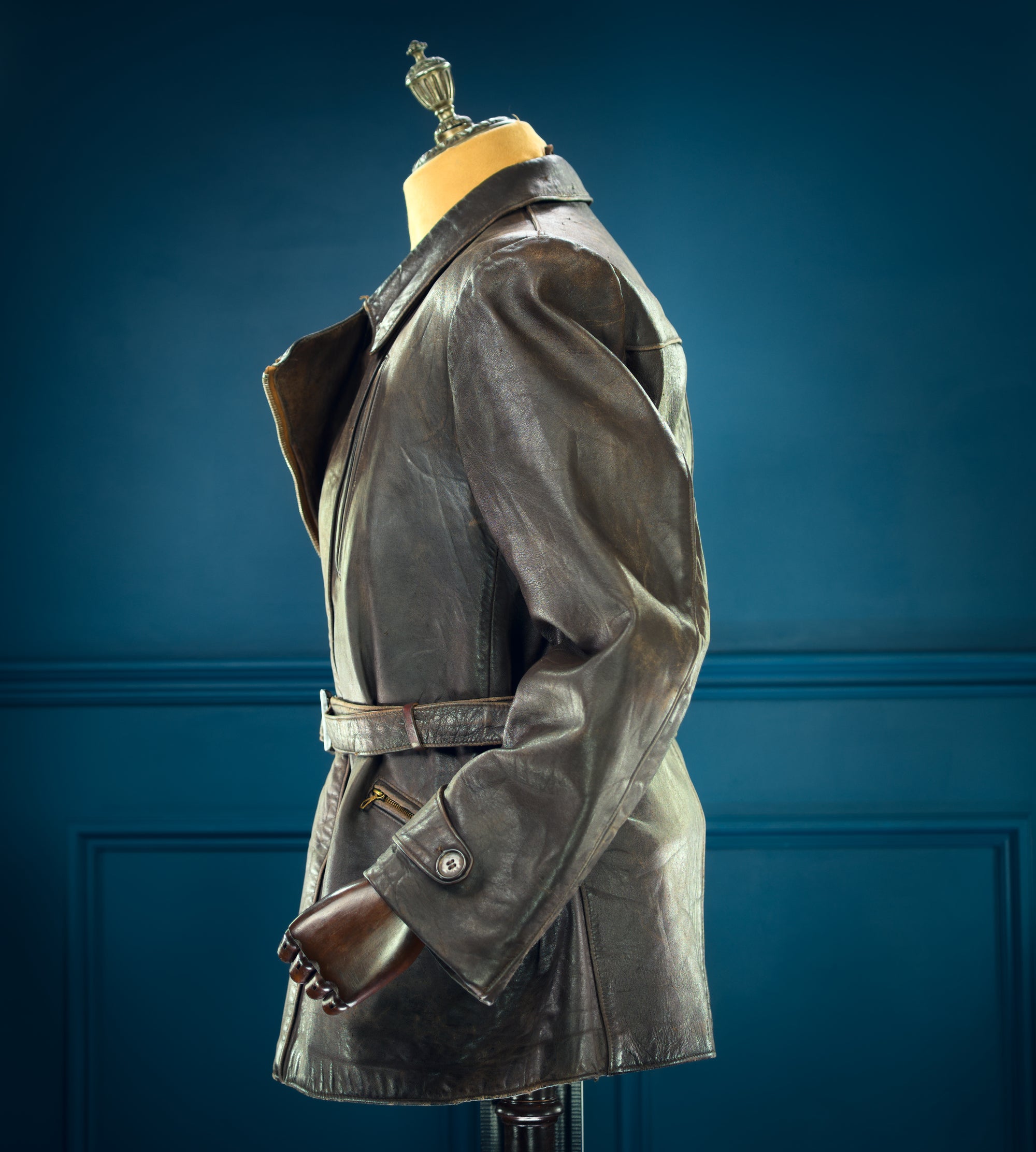 Vintage 1940s West German Sheepskin Border Police Dispatch Leather Jacket “M”