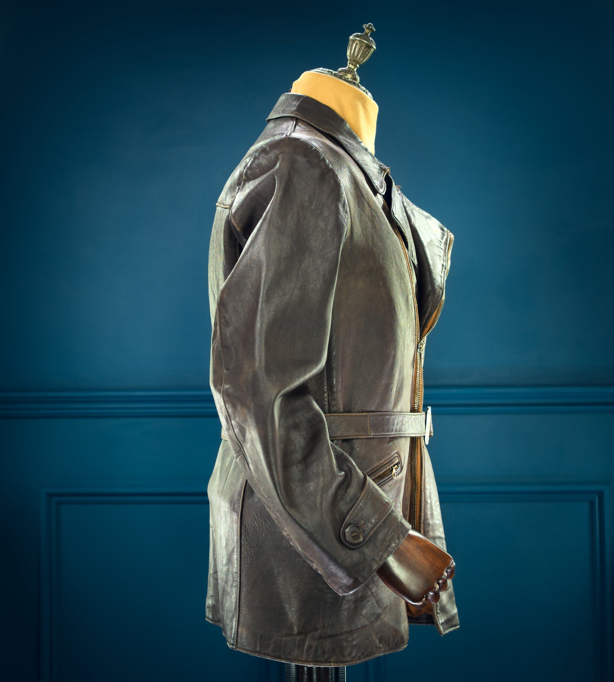 Vintage 1940s West German Sheepskin Border Police Dispatch Leather Jacket “M”