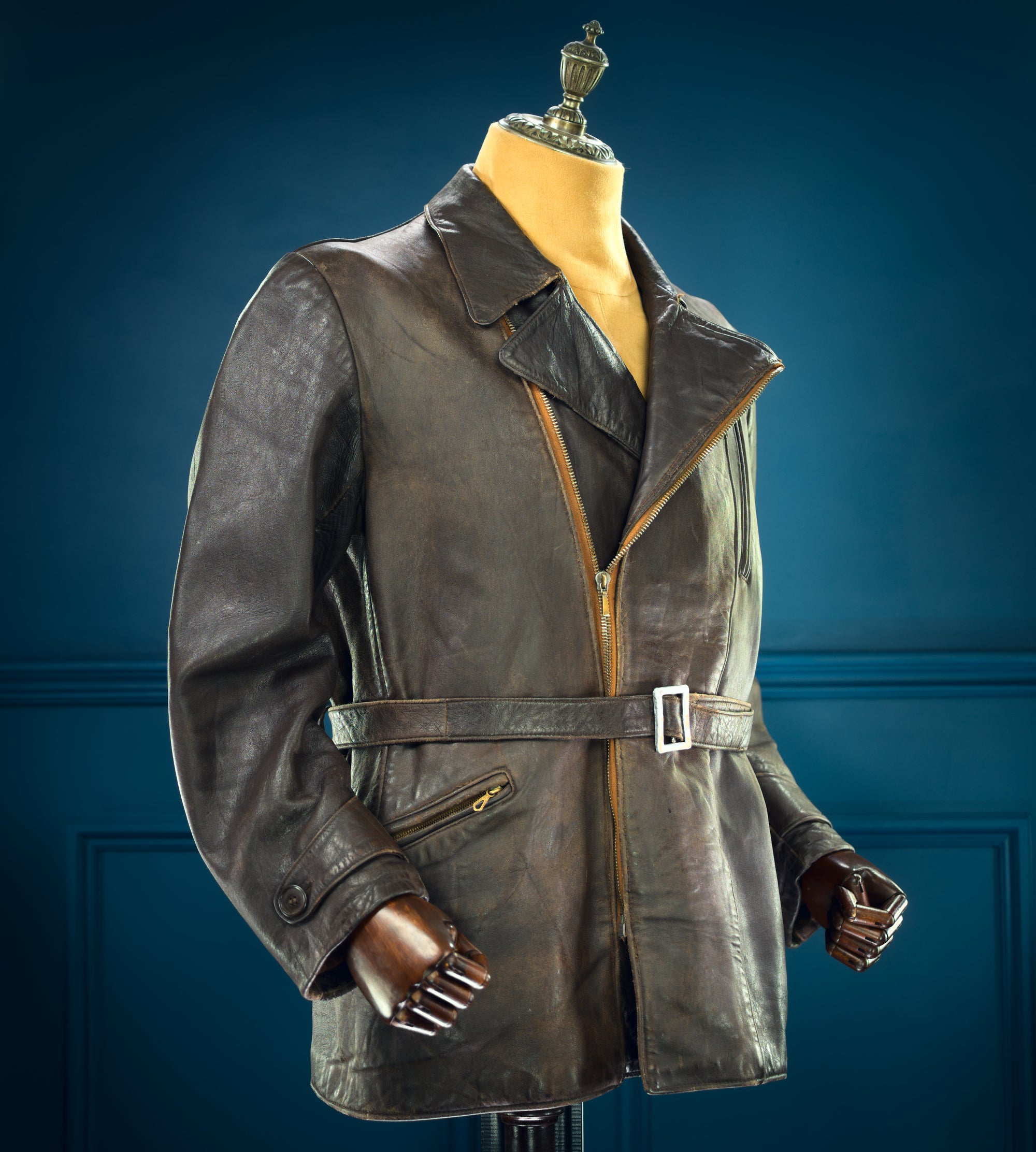 Vintage 1940s West German Sheepskin Border Police Dispatch Leather Jacket “M”