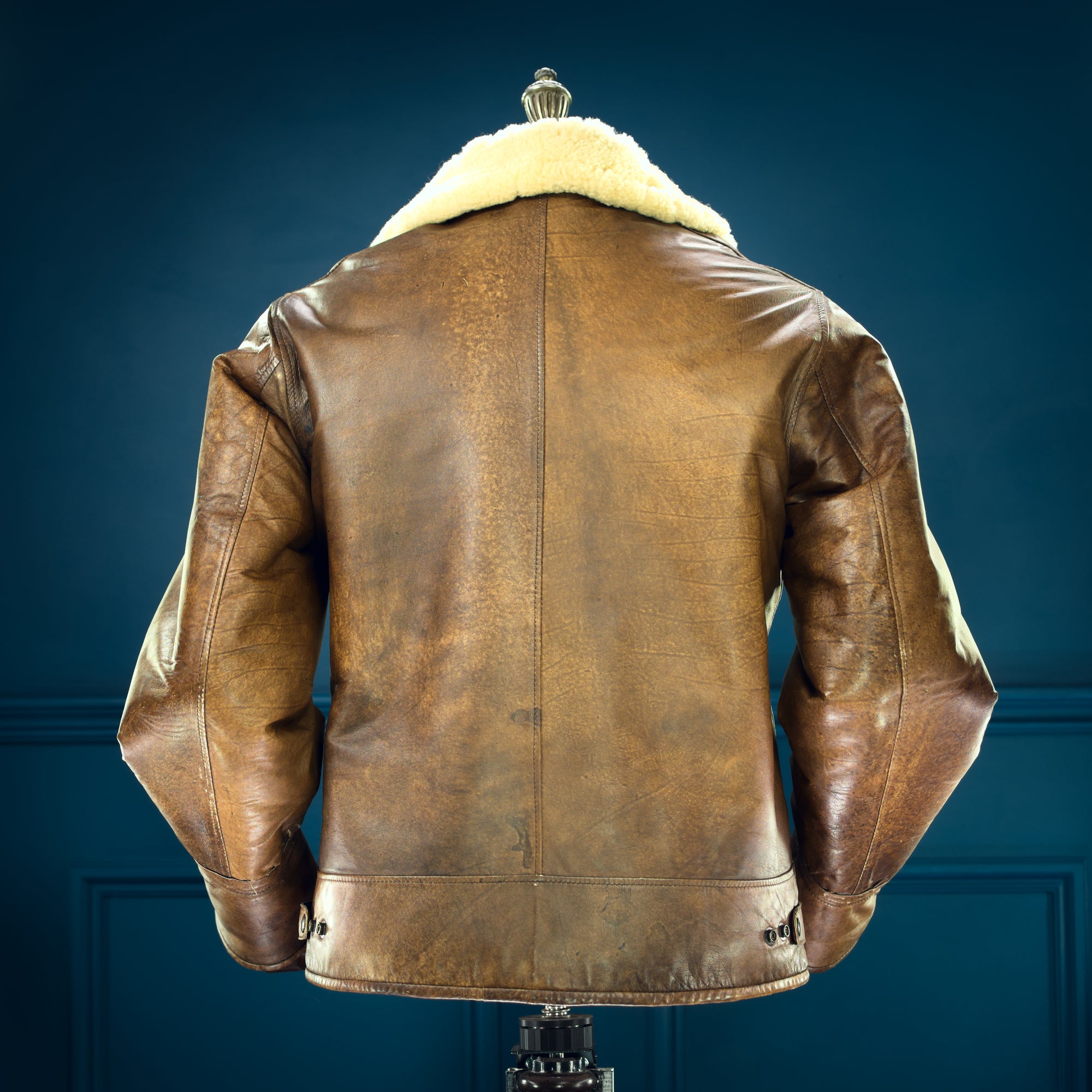 Vintage 1980s British Sheepskin Flight Aviator Bomber Leather Jacket “M”