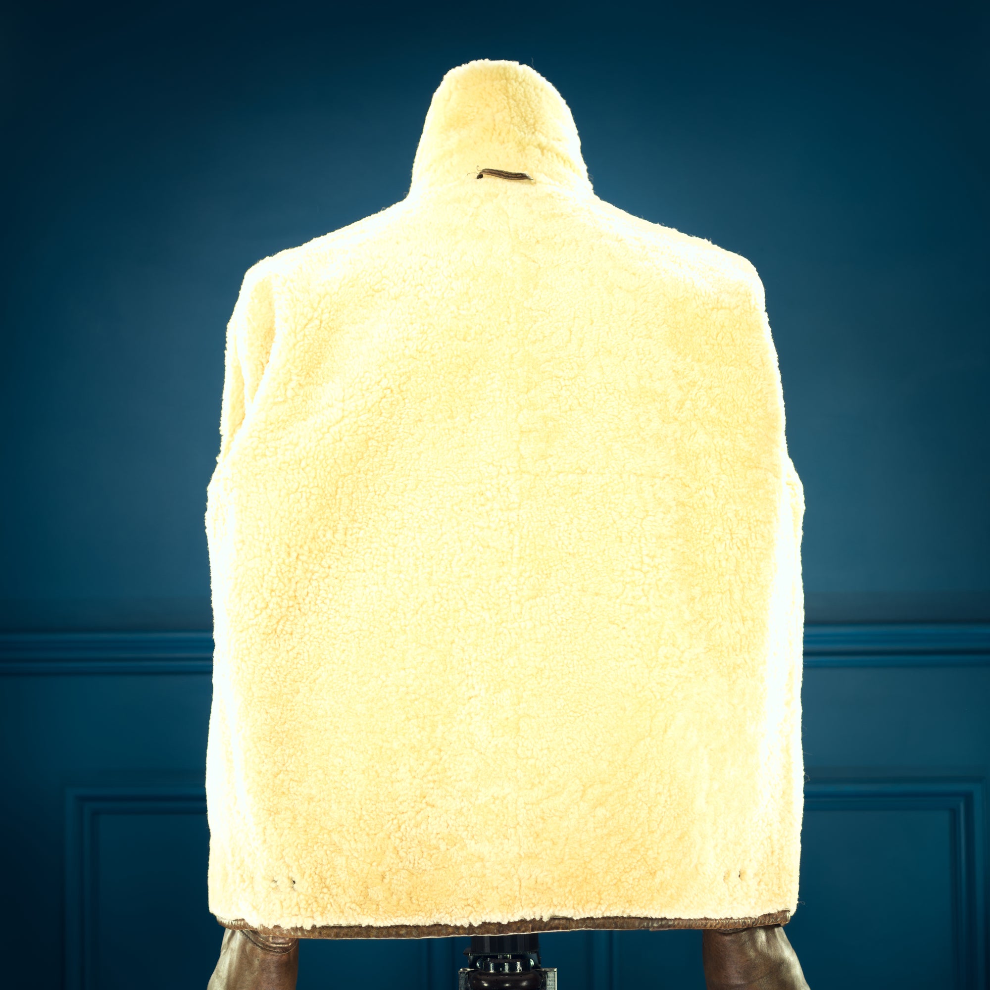 Vintage 1980s British Sheepskin Flight Aviator Bomber Leather Jacket “M”