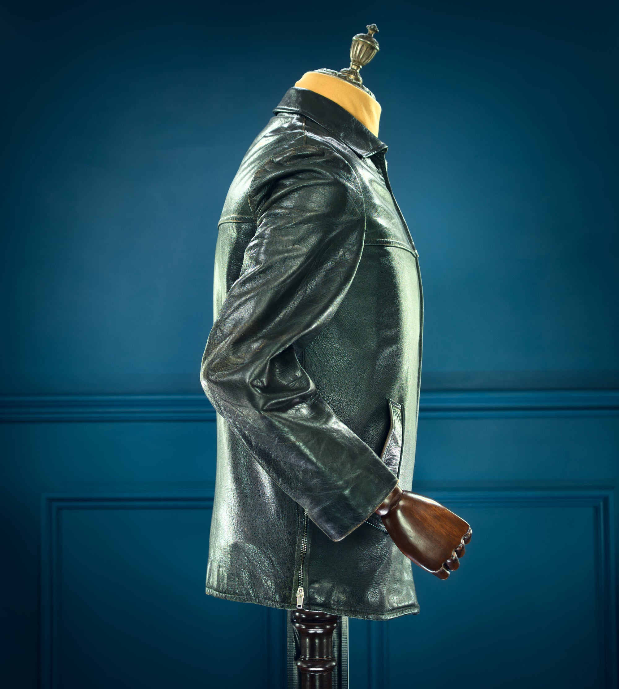 Vintage 1960s East German Sheepskin Single Rider Worker Chore Leather Jacket “S”