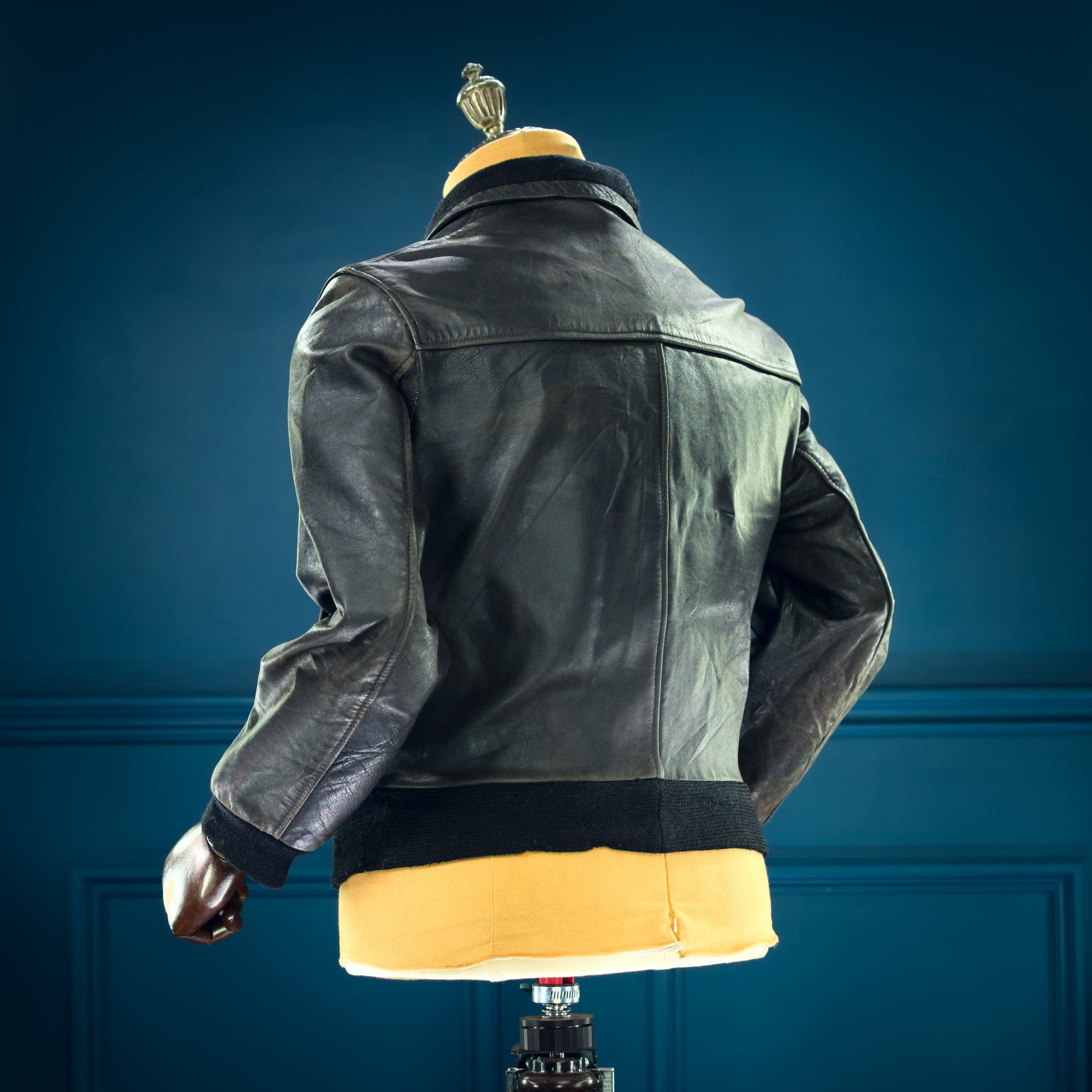 Vintage 1950s German Beatles Hamburg Sheepskin Flight Bomber Leather Jacket “S”