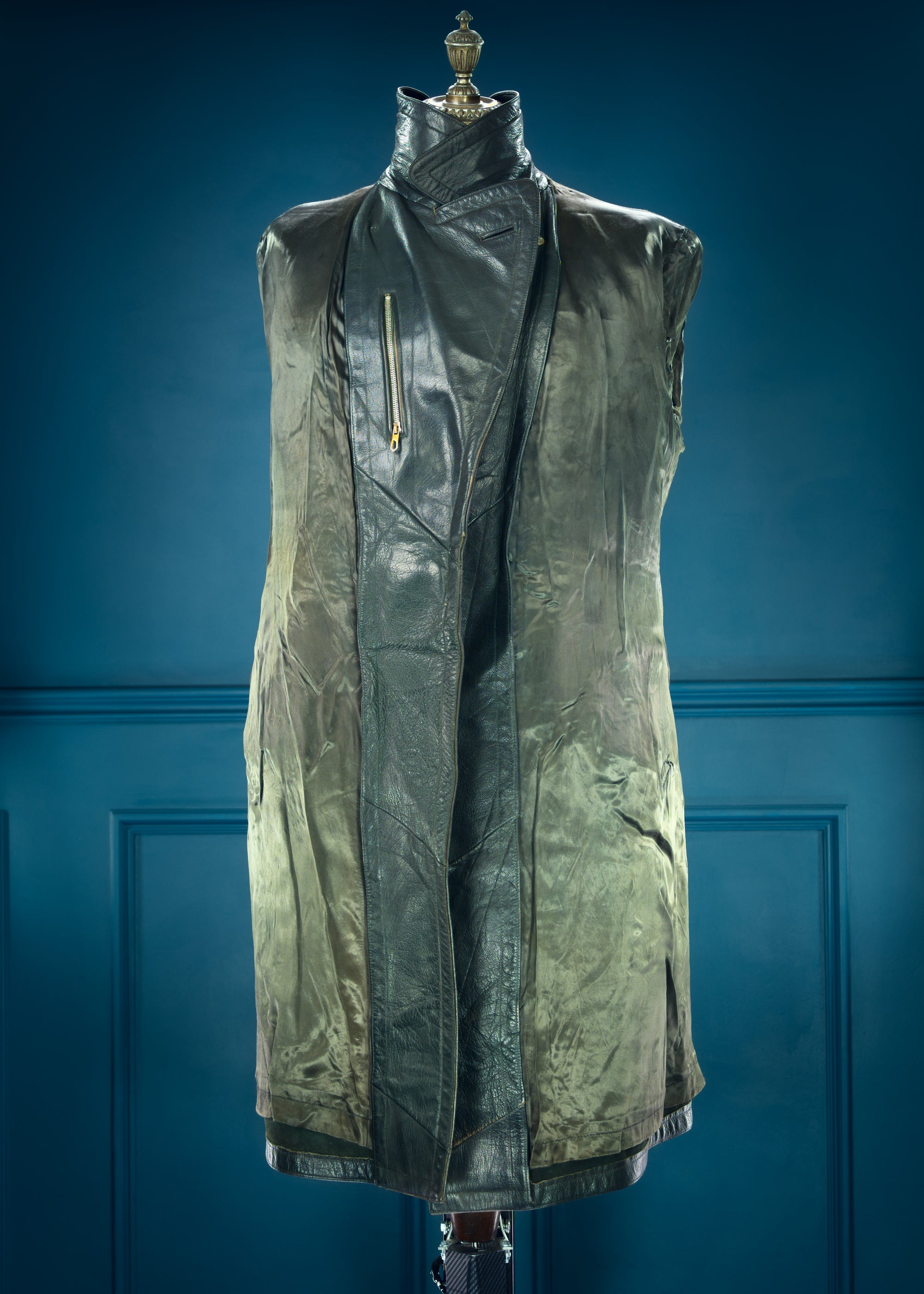 Vintage 1950s West German Cold War Border Guard Trenchcoat Leather Jacket “M”