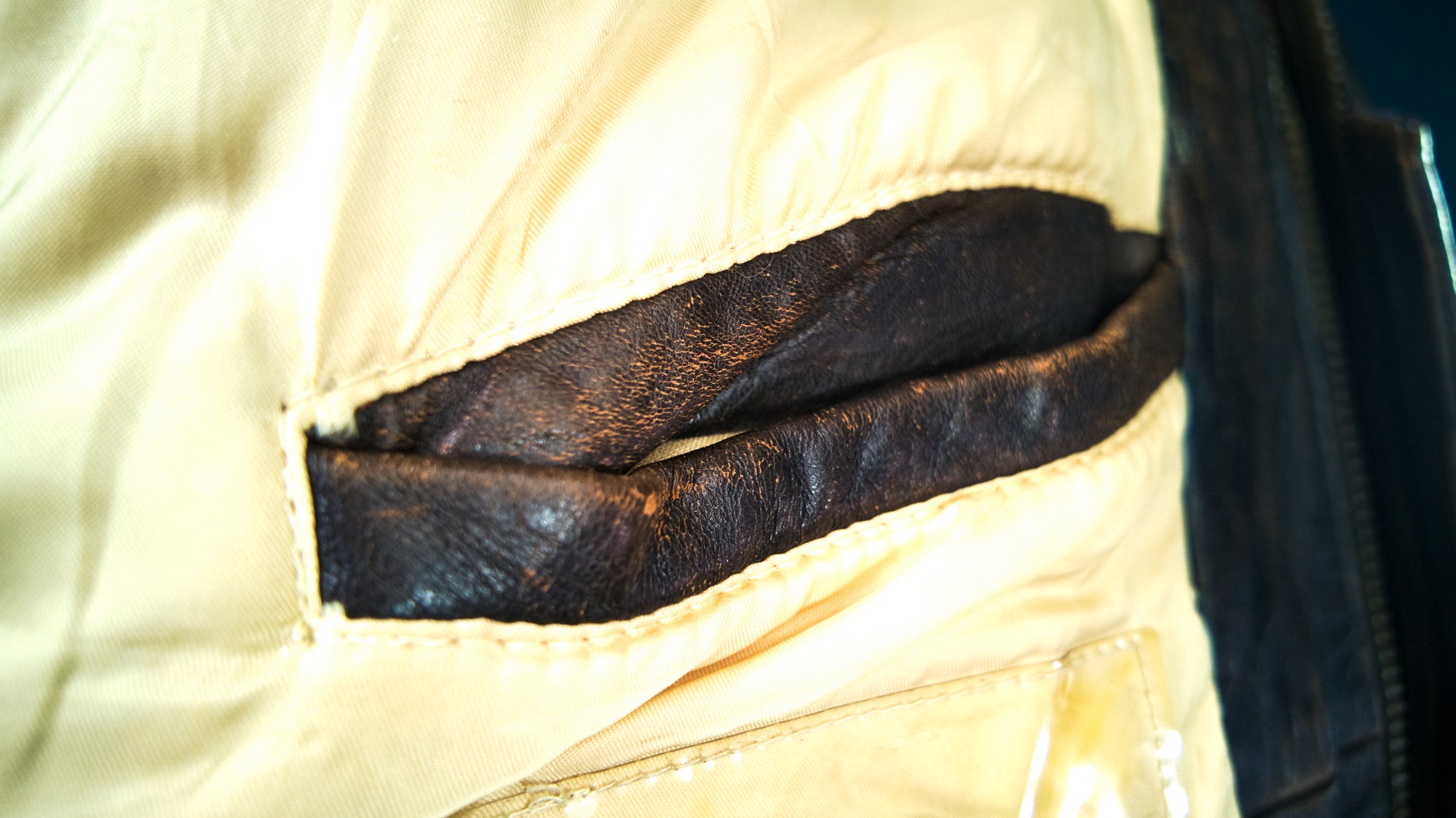 Vintage 1980s Avirex G1 Sheepskin Brown Bomber Flight Leather Jacket “L”