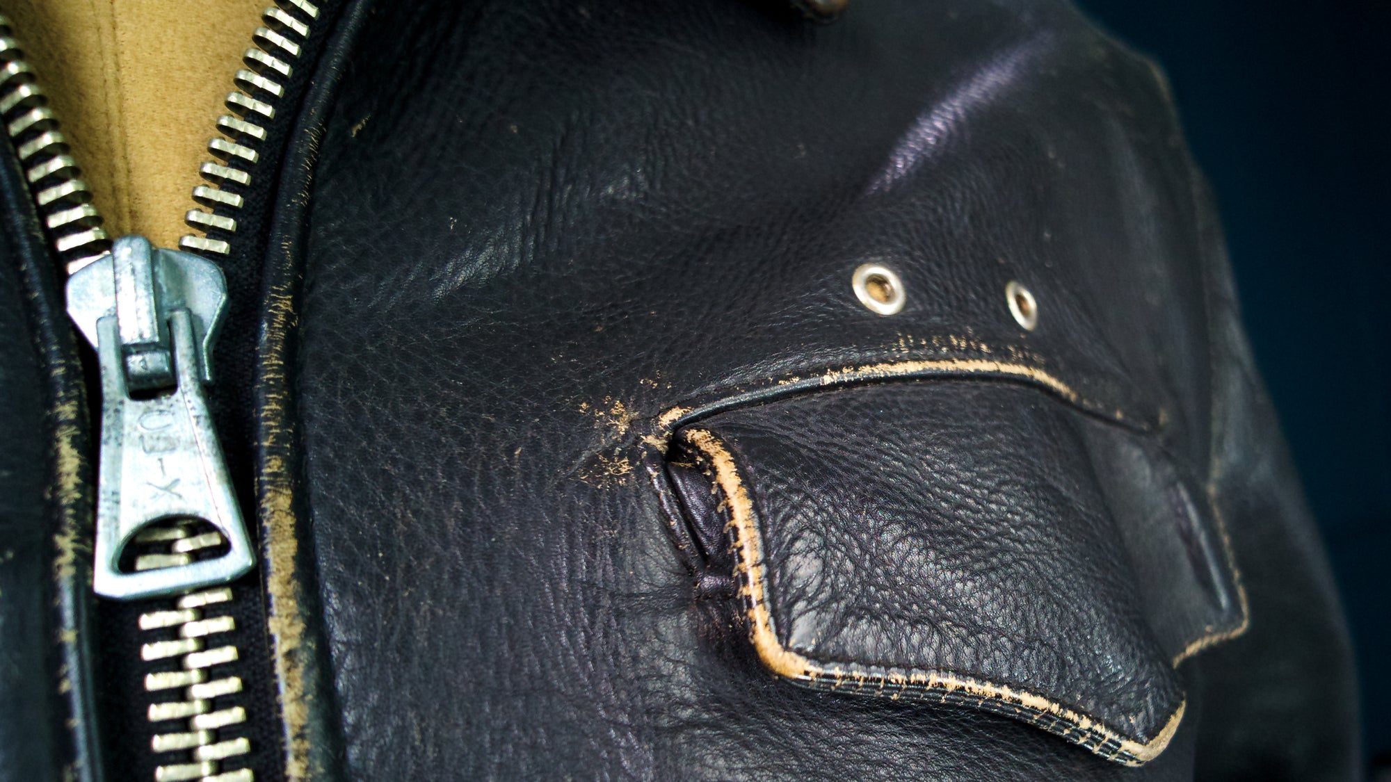 Vintage 90s Chevignon Steerhide Highwayman Biker Single Rider Leather Jacket “M”