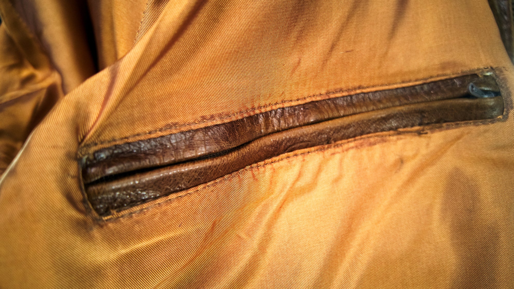 Vintage 90s German Buffalo Flight Bomber Aviator Leather Jacket Fur Collar “M”