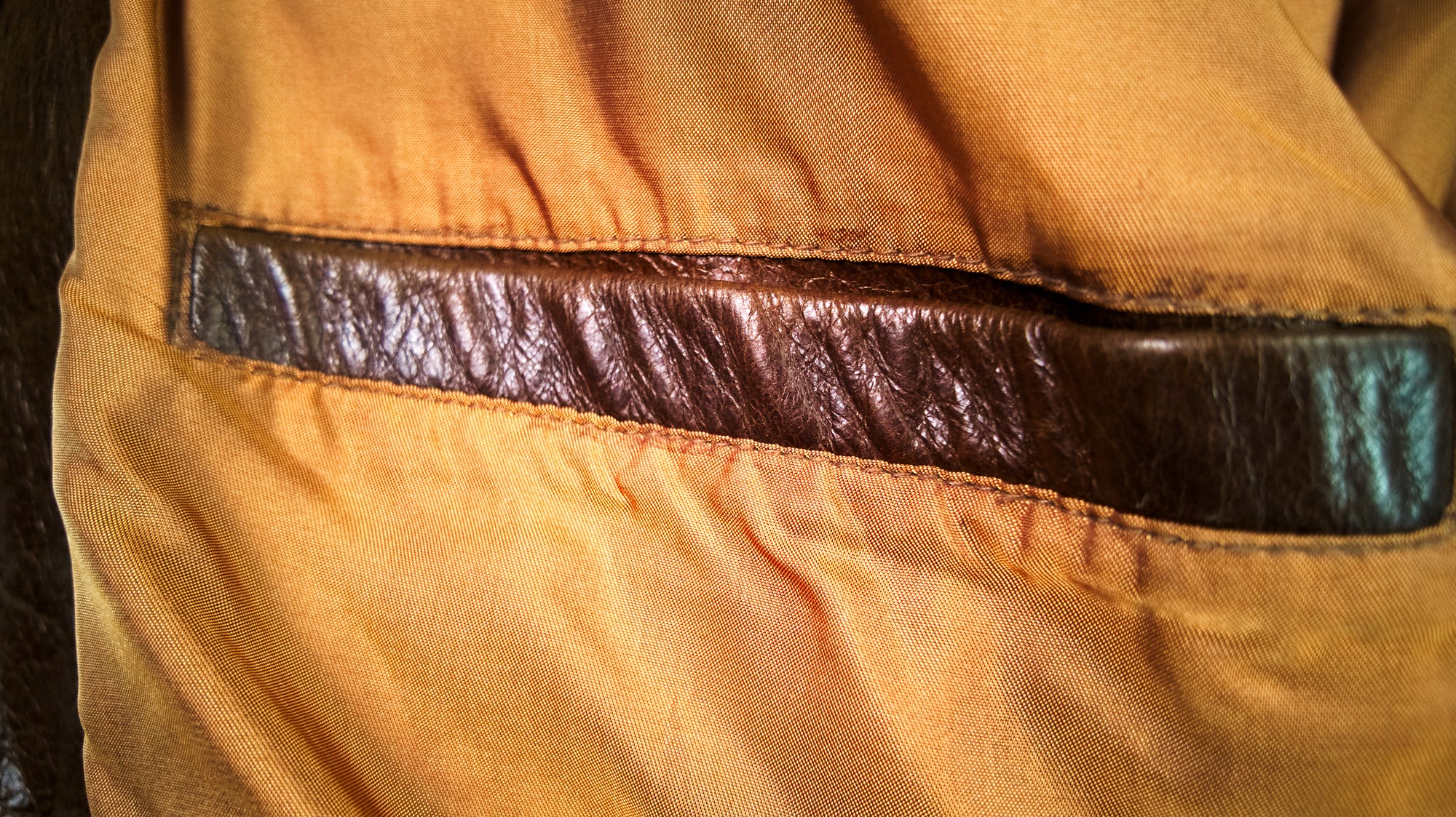 Vintage 90s German Buffalo Flight Bomber Aviator Leather Jacket Fur Collar “M”