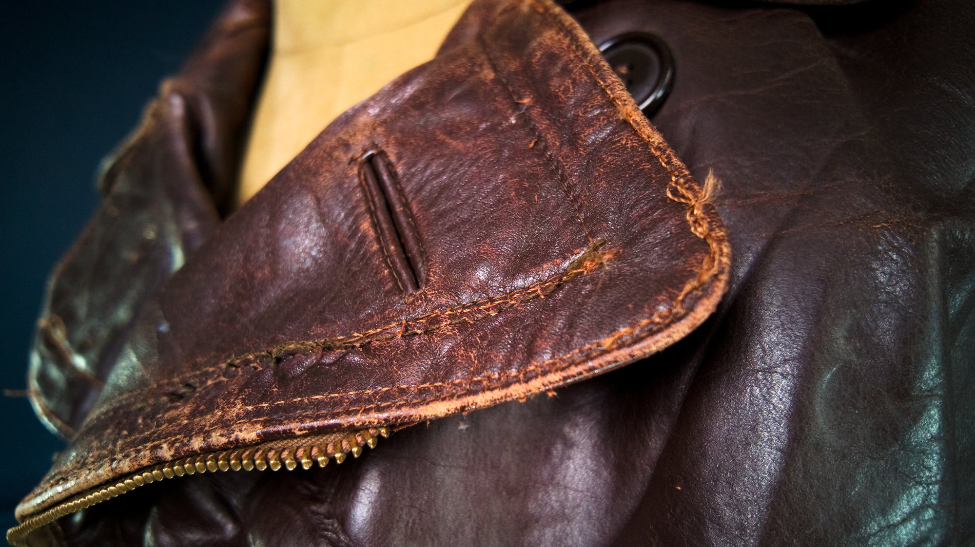 Vintage 1940s WW2 German Horsehide Modified Trenchcoat Biker Leather Jacket “M"