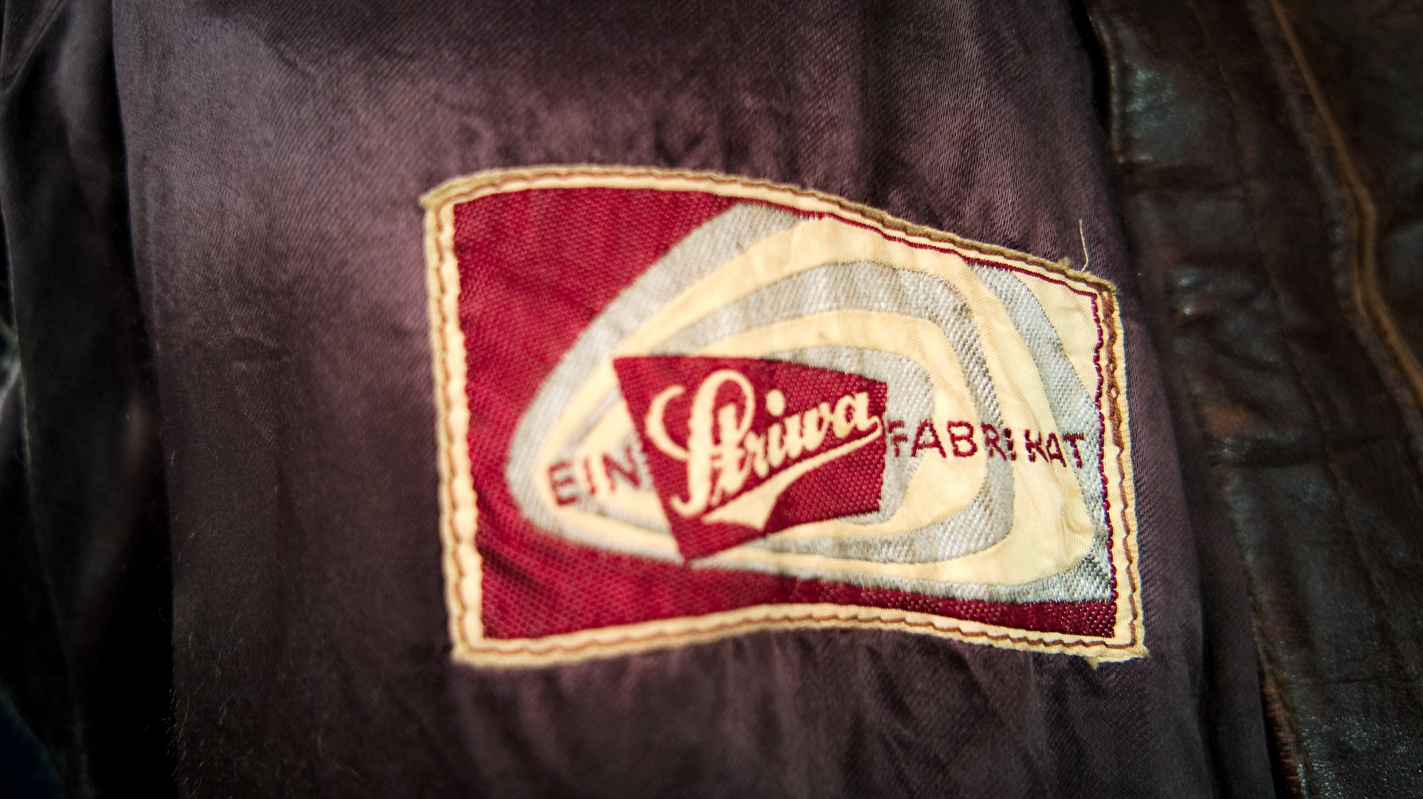 Vintage 1940s WW2 German Horsehide Modified Trenchcoat Biker Leather Jacket “M"