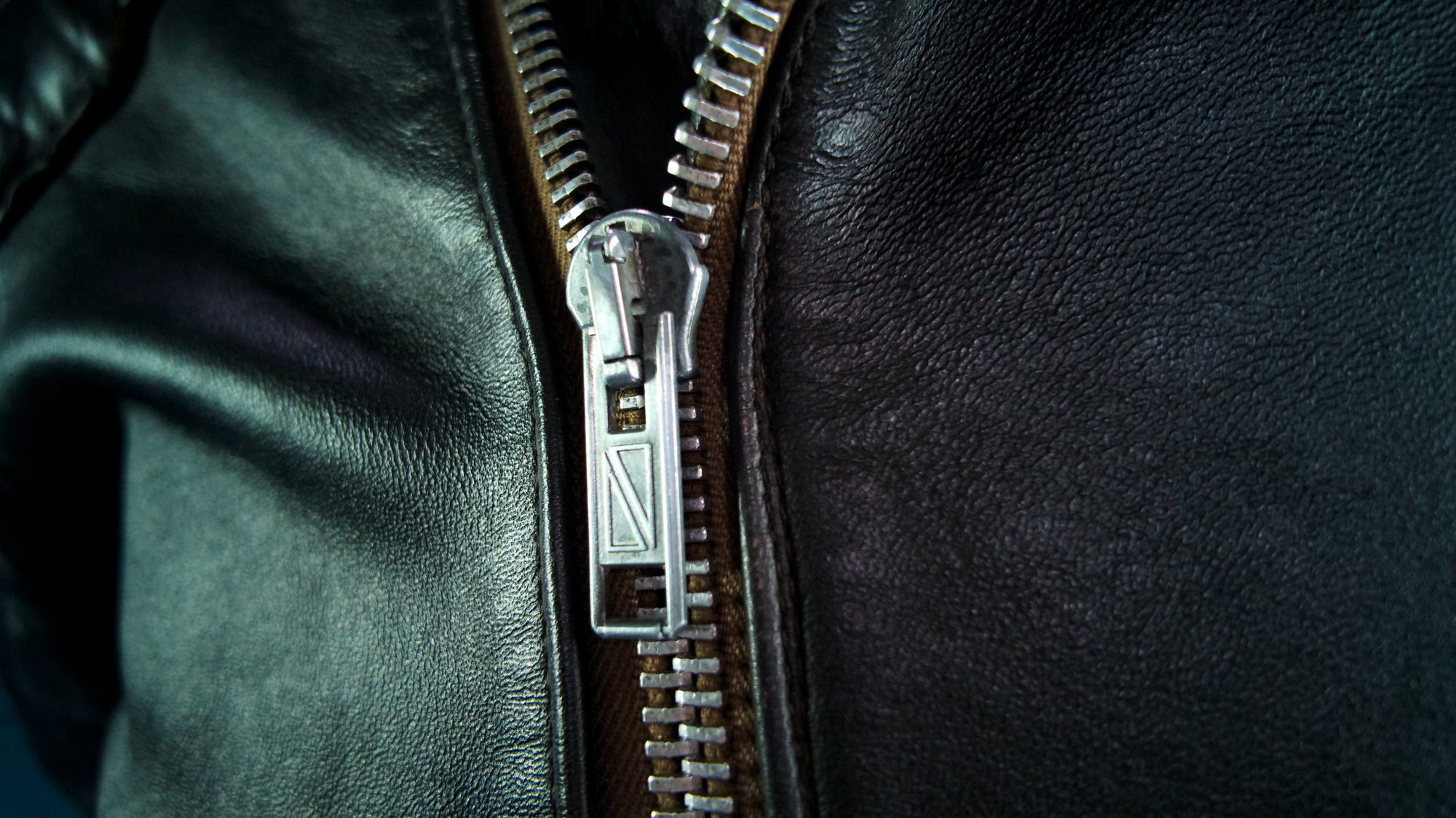 Vintage 1970s TT Leathers British Sheepskin Black Racer Biker Leather Jacket “M”