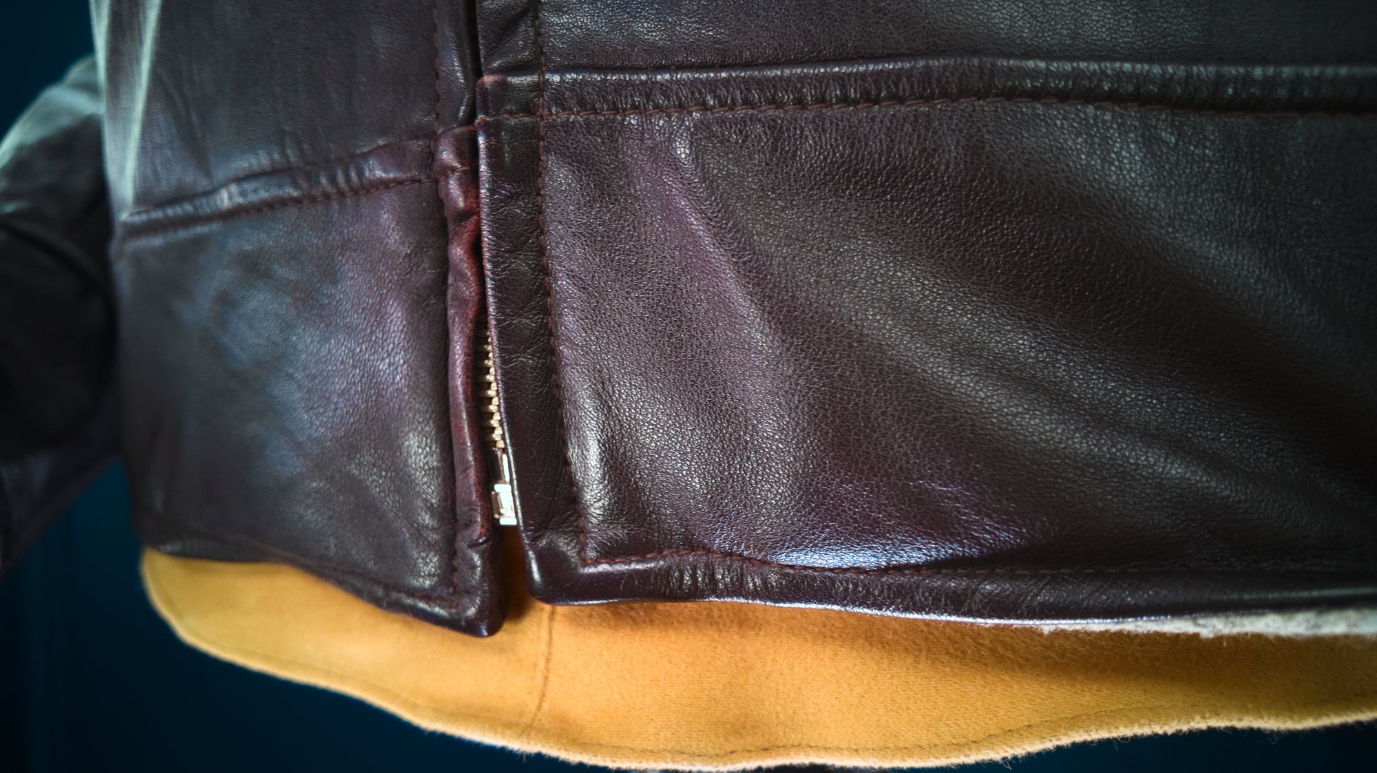 Vintage 1960s Canadian Wild Sheepskin Bomber Flight Aviator Leather Jacket “L”