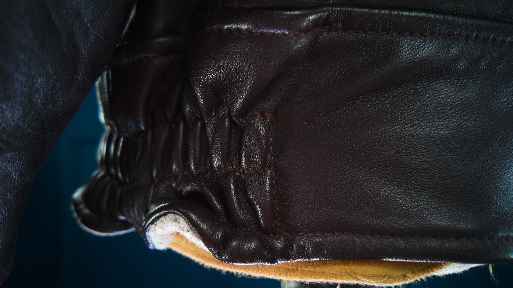 Vintage 1960s Canadian Wild Sheepskin Bomber Flight Aviator Leather Jacket “L”