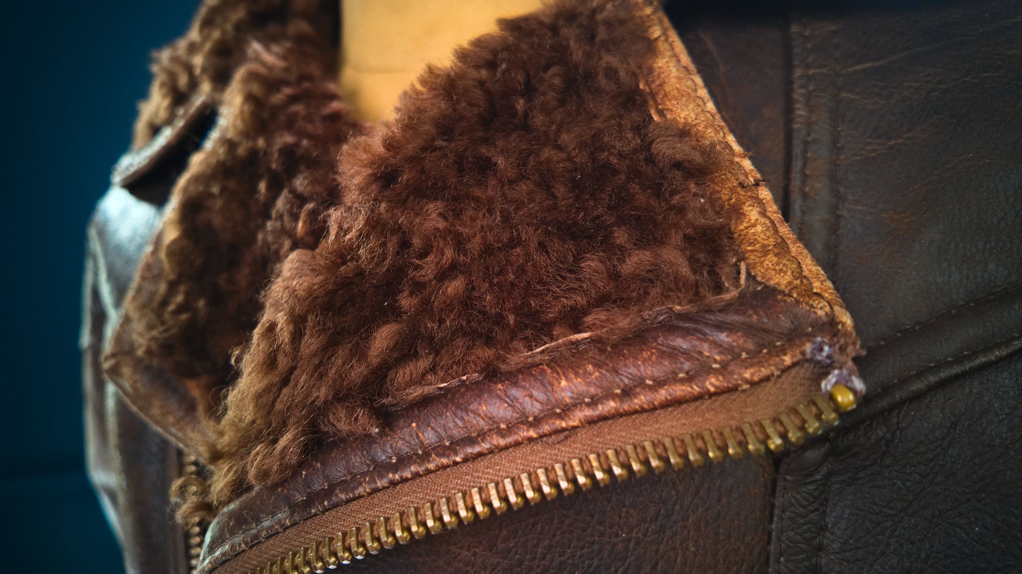 Vintage 1980s British Sheepskin Crosszip Flight Bomber Leather Jacket “XL"