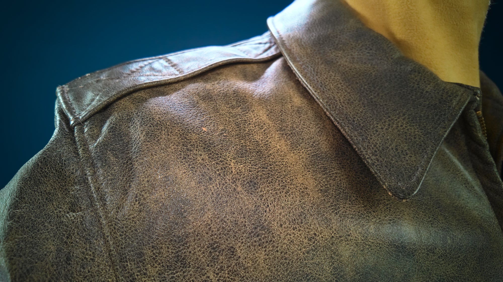 Vintage 1980s American Flight Bomber Aviator Buffalo Hide Leather Jacket “M”