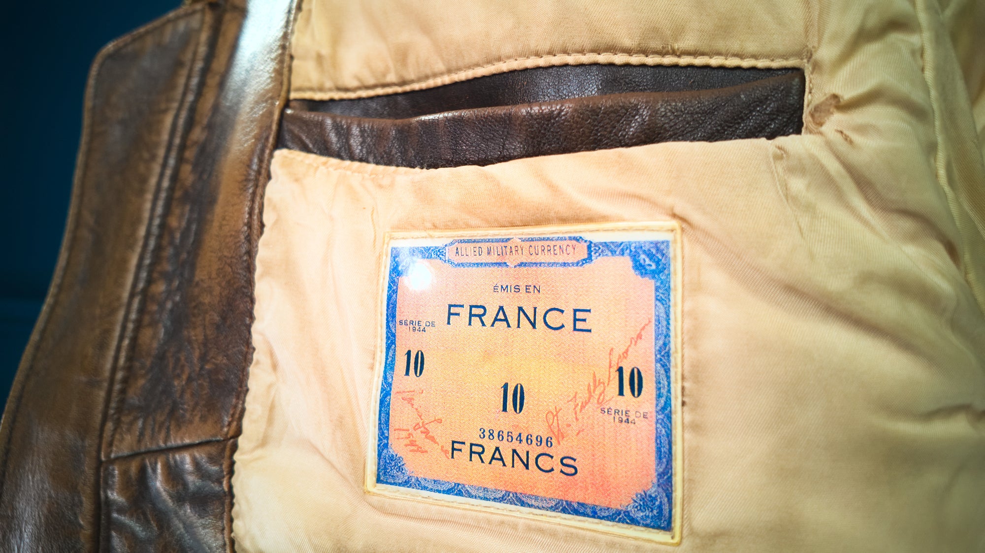 Vintage 1980s Avirex G1 Sheepskin Flight Bomber Aviator Leather Jacket USA “L”