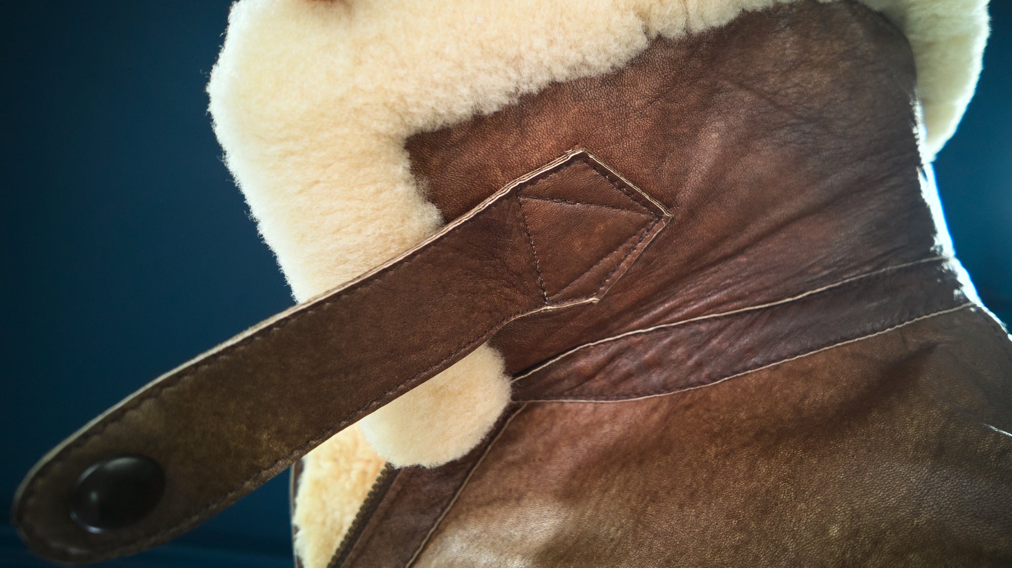 Vintage 1980s British Sheepskin Flight Aviator Bomber Leather Jacket “M”